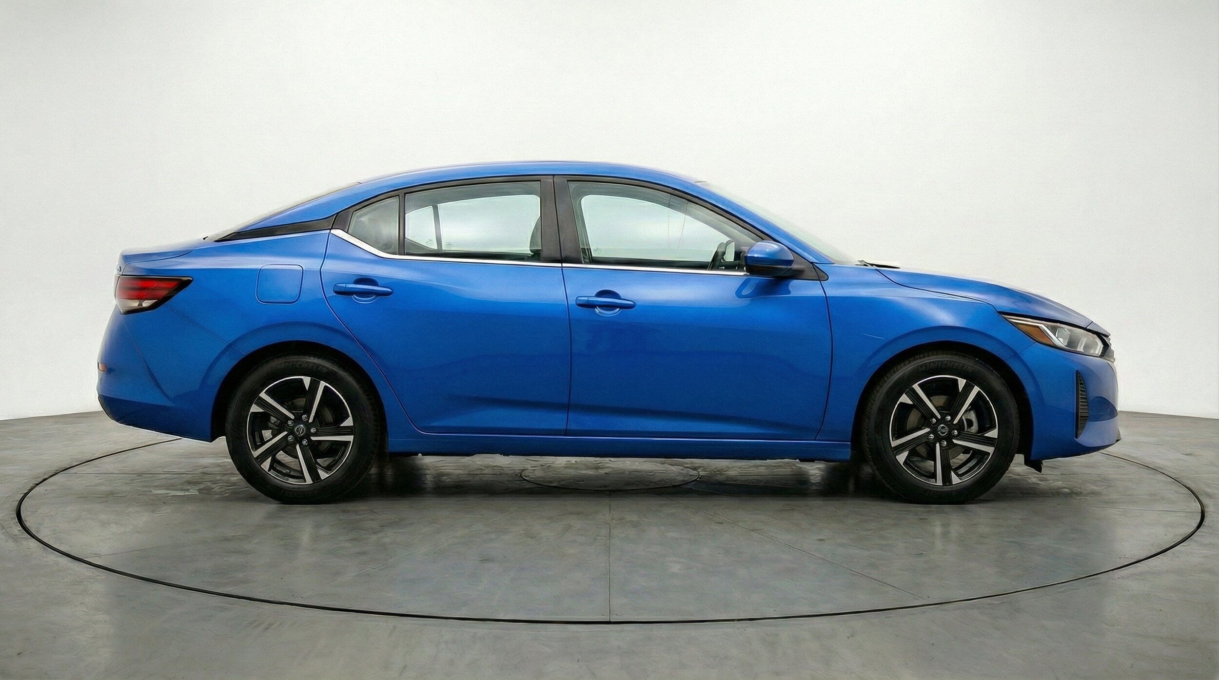 Thumbnail: 2025 Nissan Sentra - 11