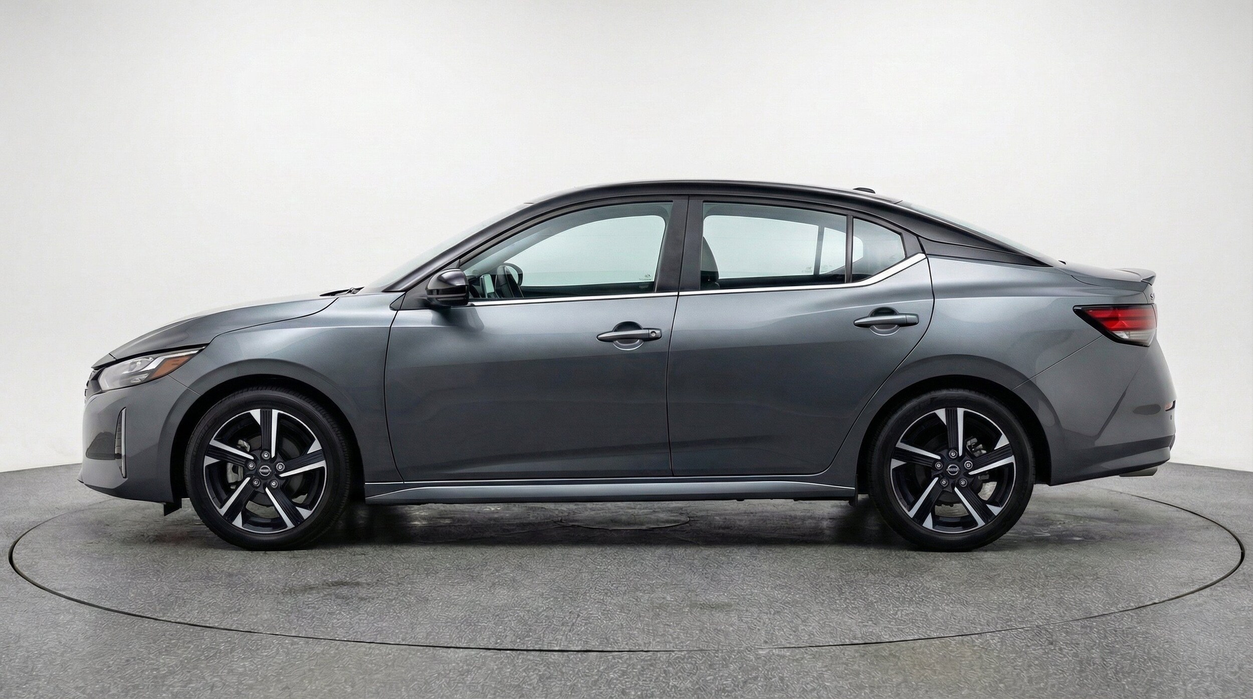 Thumbnail: 2025 Nissan Sentra - 5