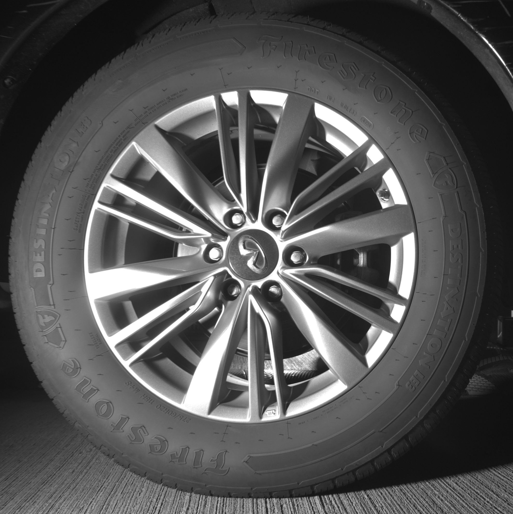 Thumbnail: 2022 INFINITI QX80 - 15