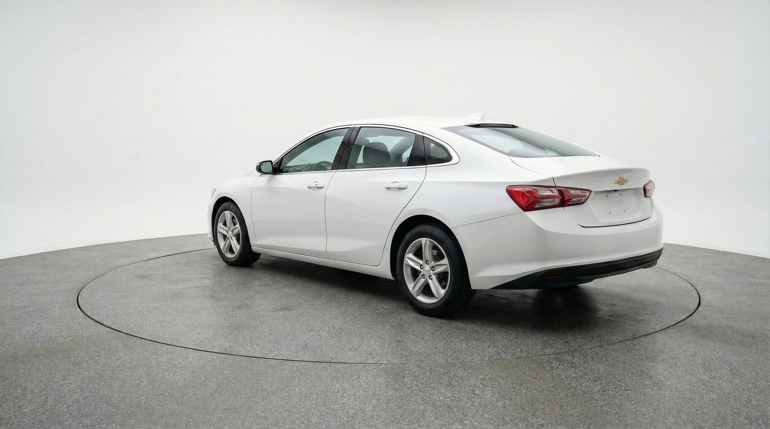 Thumbnail: 2024 Chevrolet Malibu - 6