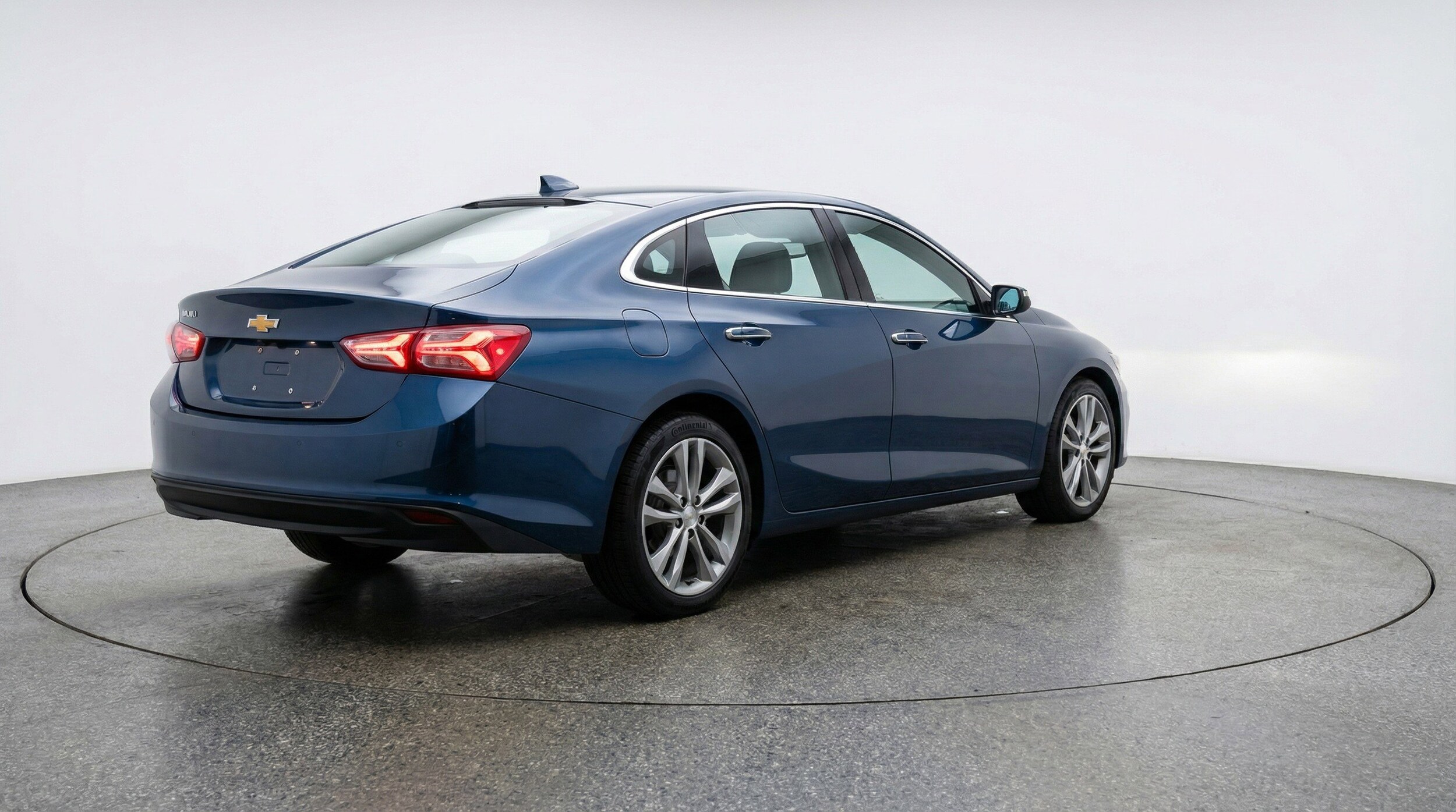 Thumbnail: 2024 Chevrolet Malibu - 9