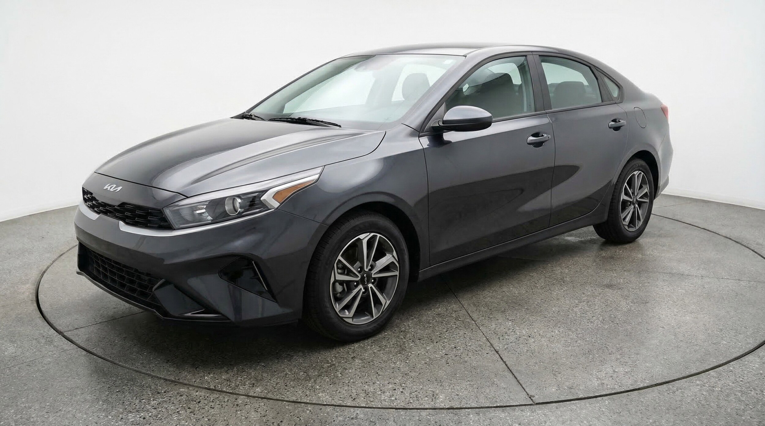 Thumbnail: 2024 Kia Forte - 3