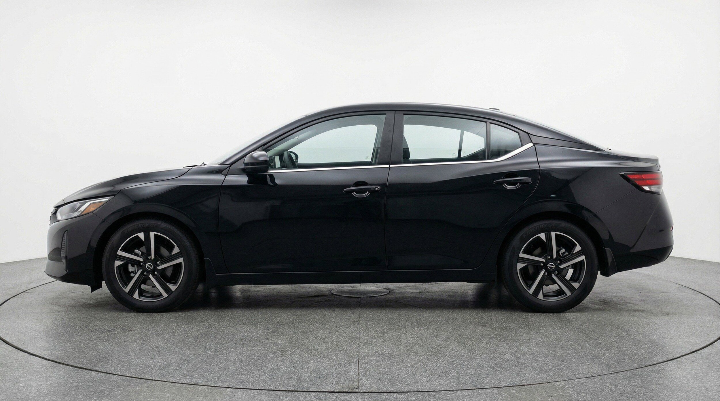 Thumbnail: 2025 Nissan Sentra - 5