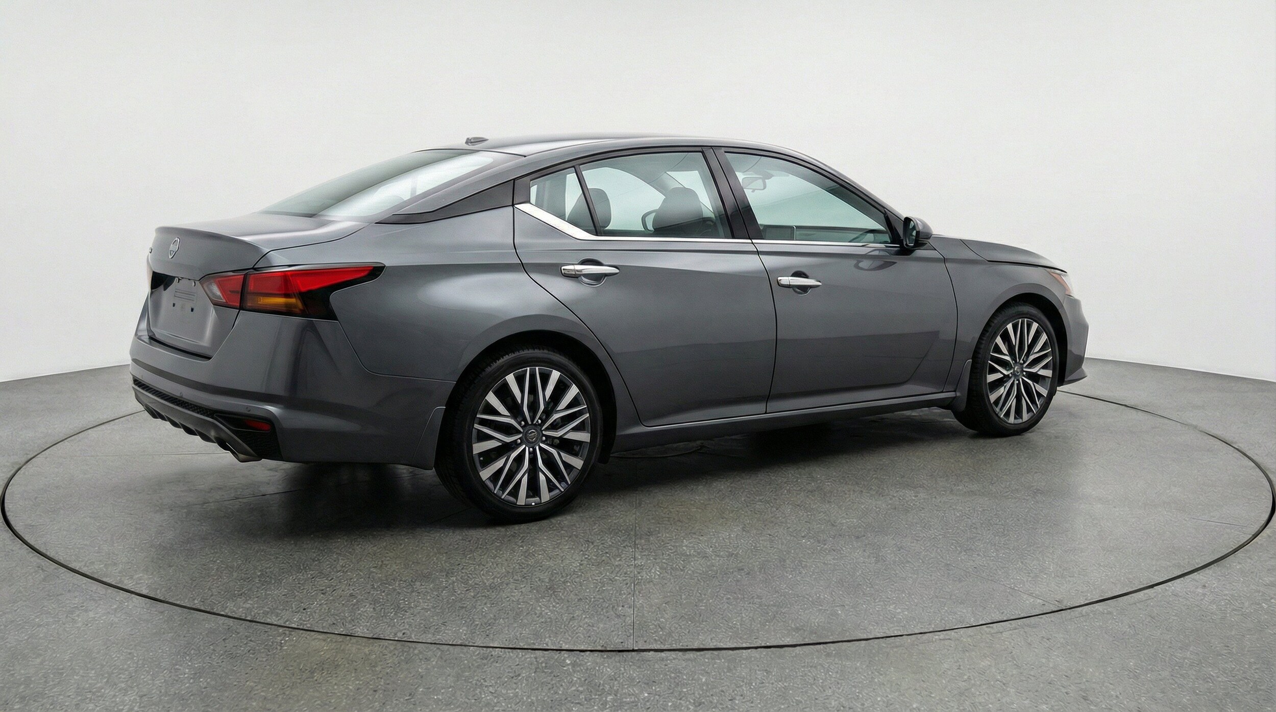 Thumbnail: 2025 Nissan Altima - 9