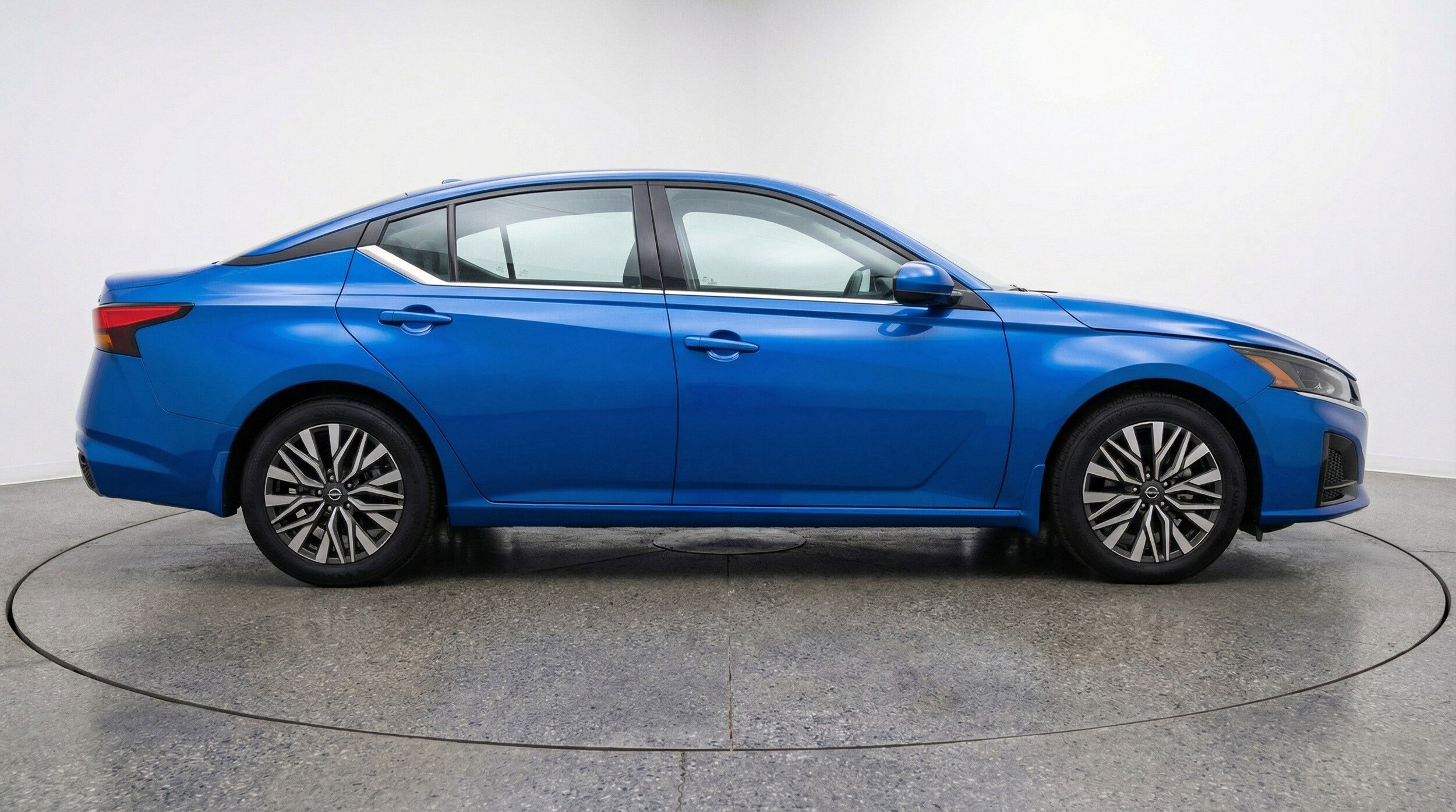 Thumbnail: 2025 Nissan Altima - 11