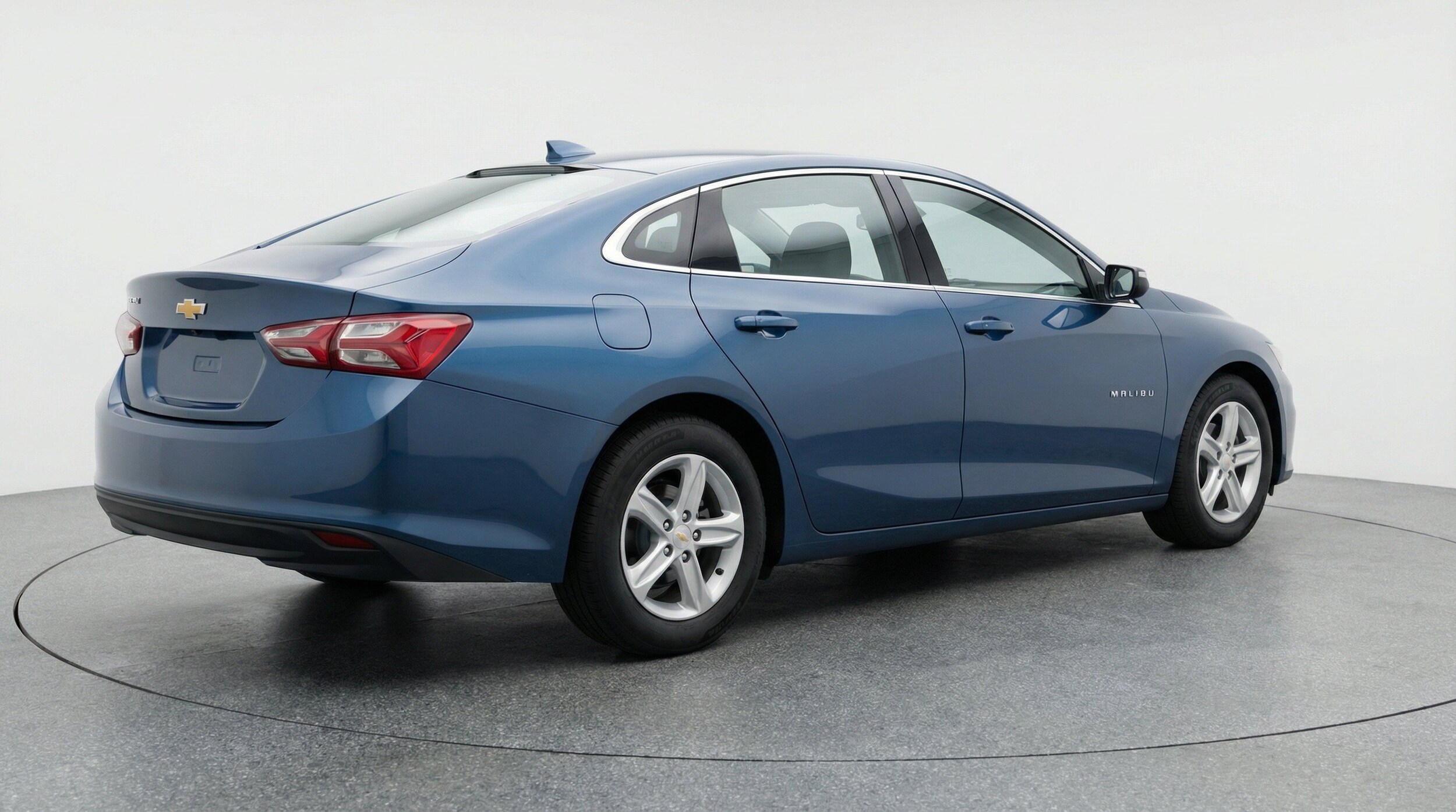 Thumbnail: 2024 Chevrolet Malibu - 9