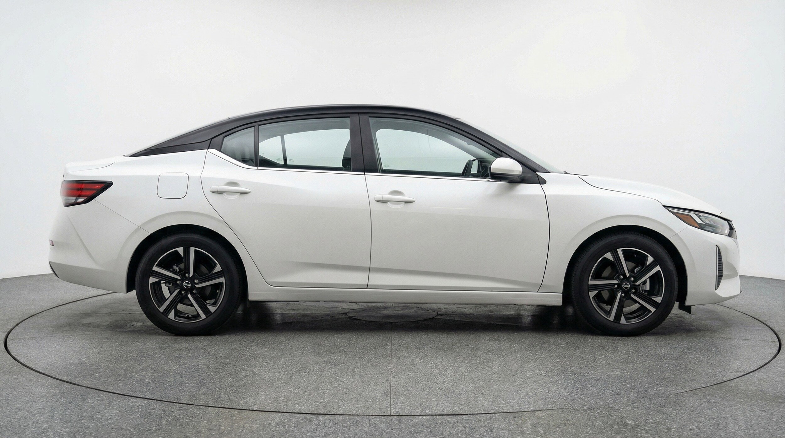 Thumbnail: 2025 Nissan Sentra - 11