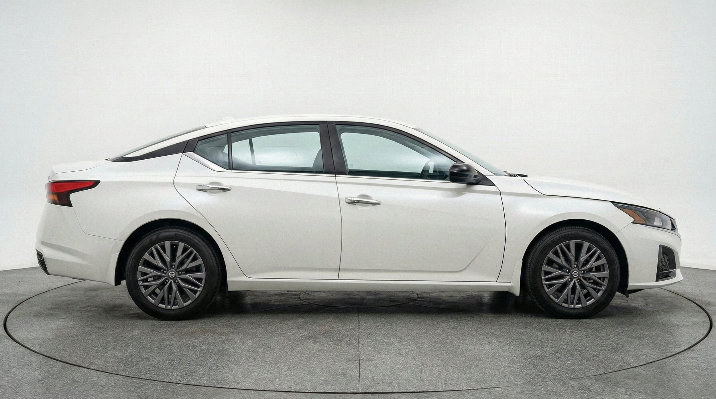 Thumbnail: 2025 Nissan Altima - 11