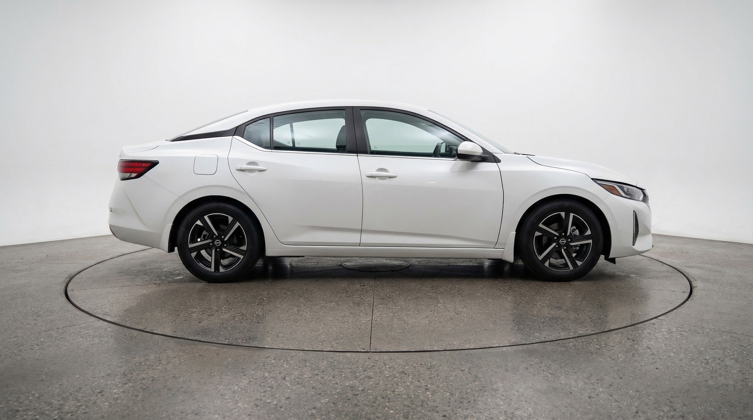 Thumbnail: 2025 Nissan Sentra - 11