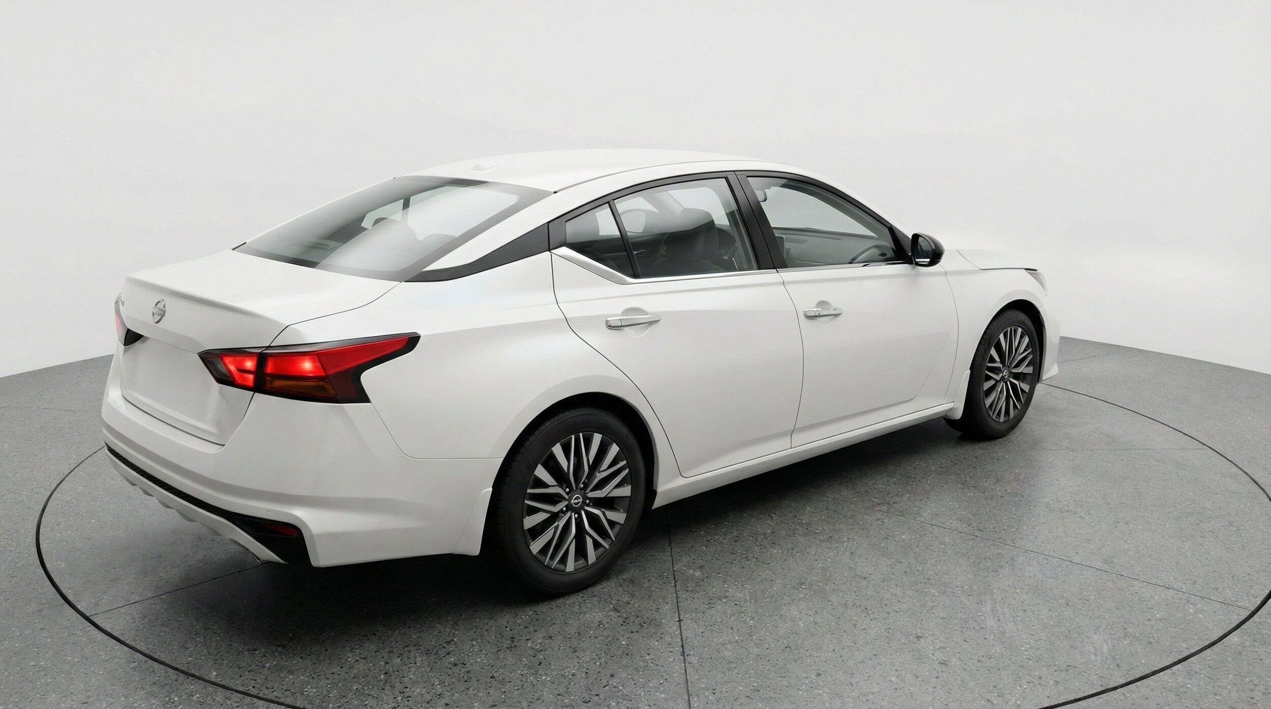 Thumbnail: 2025 Nissan Altima - 9