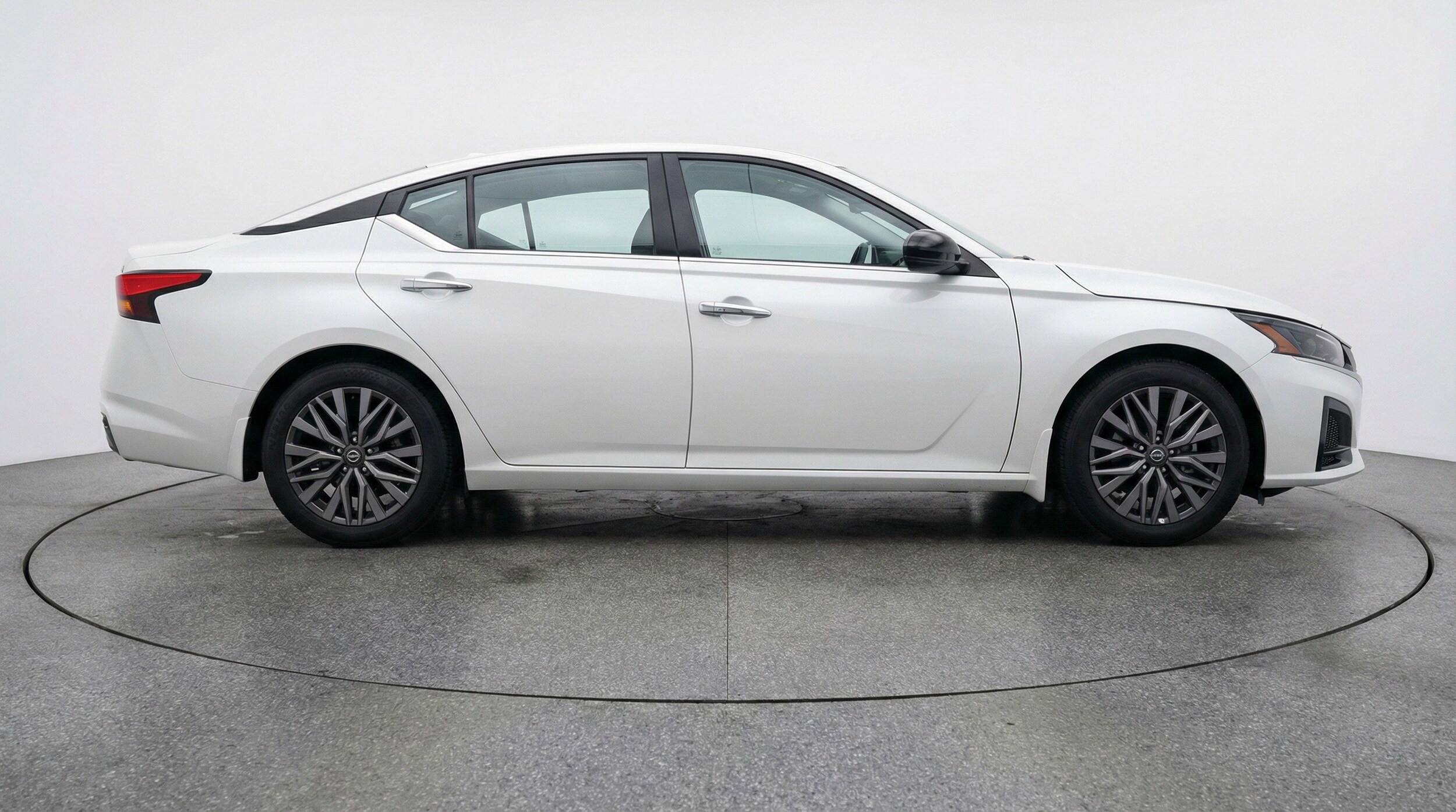 Thumbnail: 2025 Nissan Altima - 11