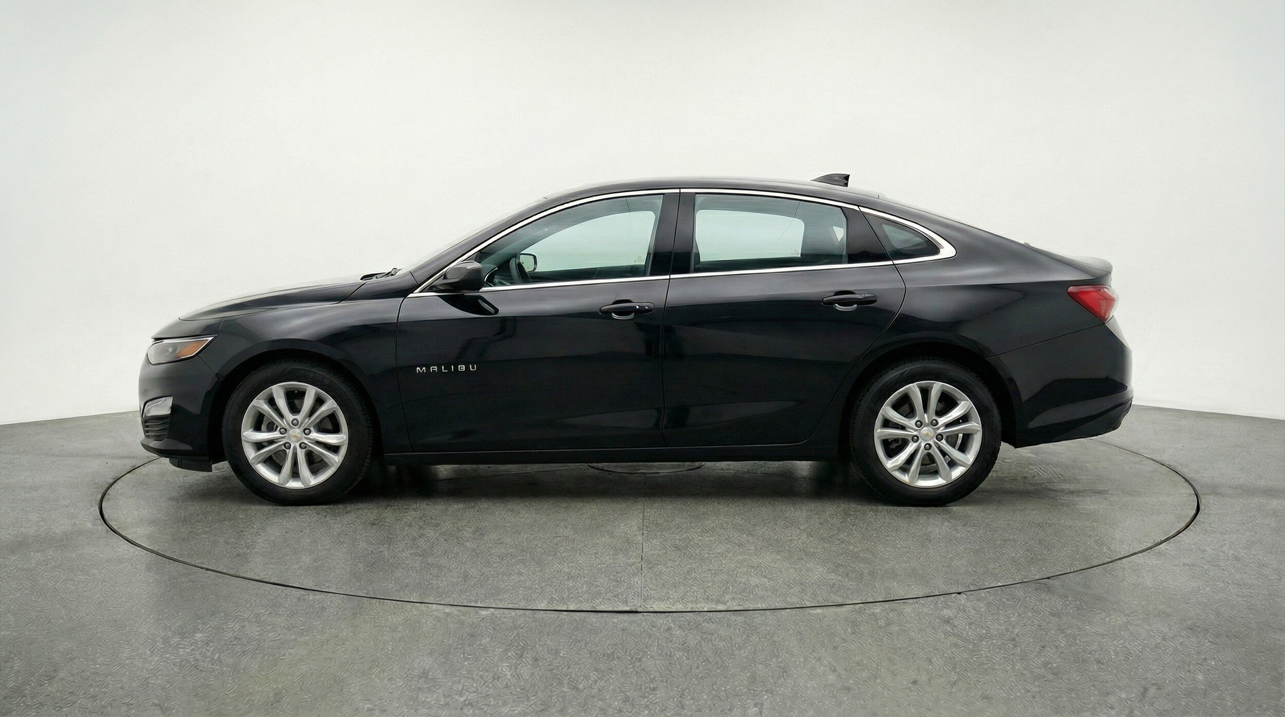 Thumbnail: 2024 Chevrolet Malibu - 5