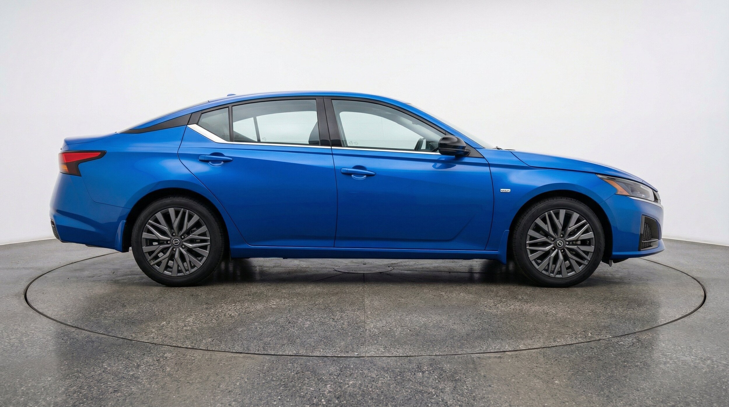 Thumbnail: 2025 Nissan Altima - 11