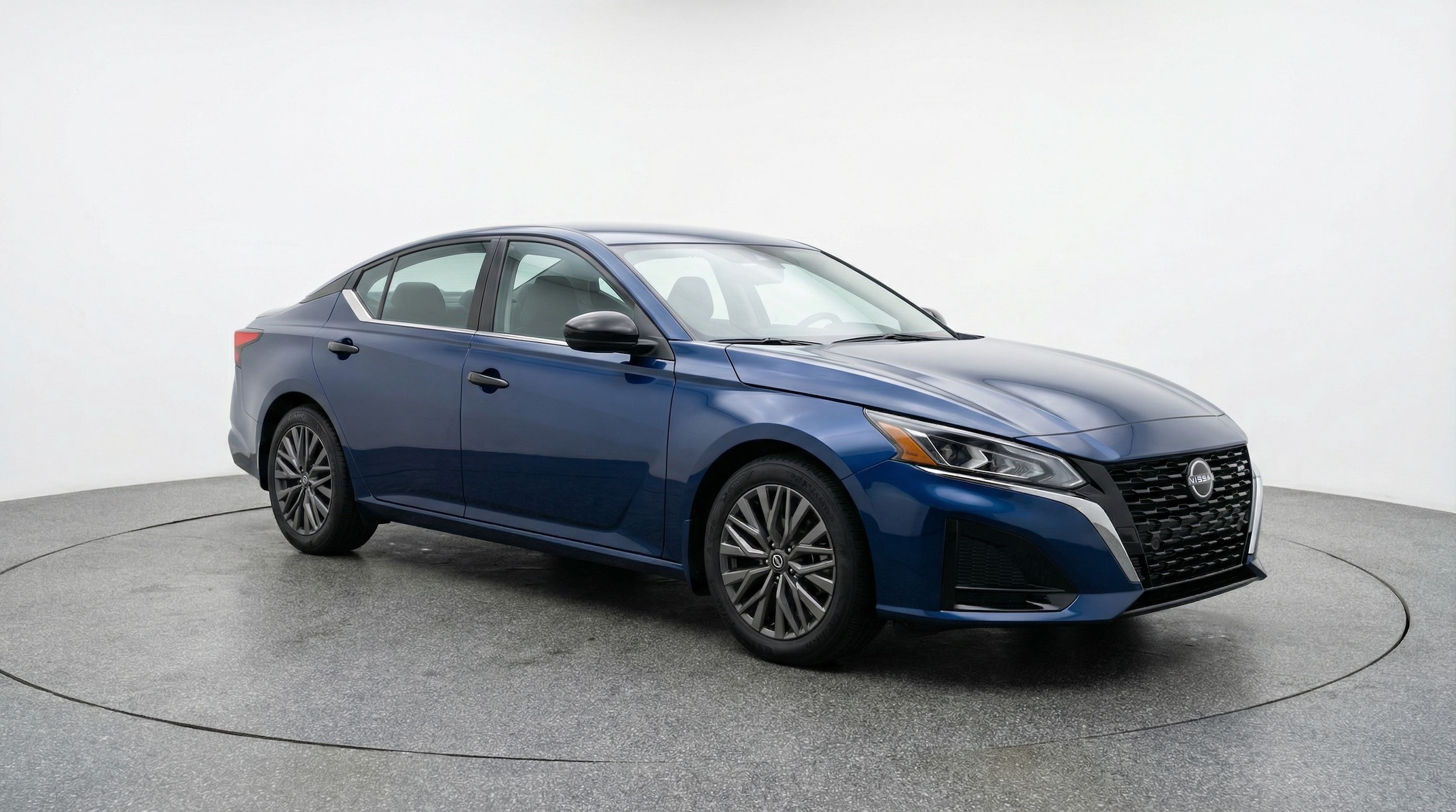 Thumbnail: 2025 Nissan Altima - 1