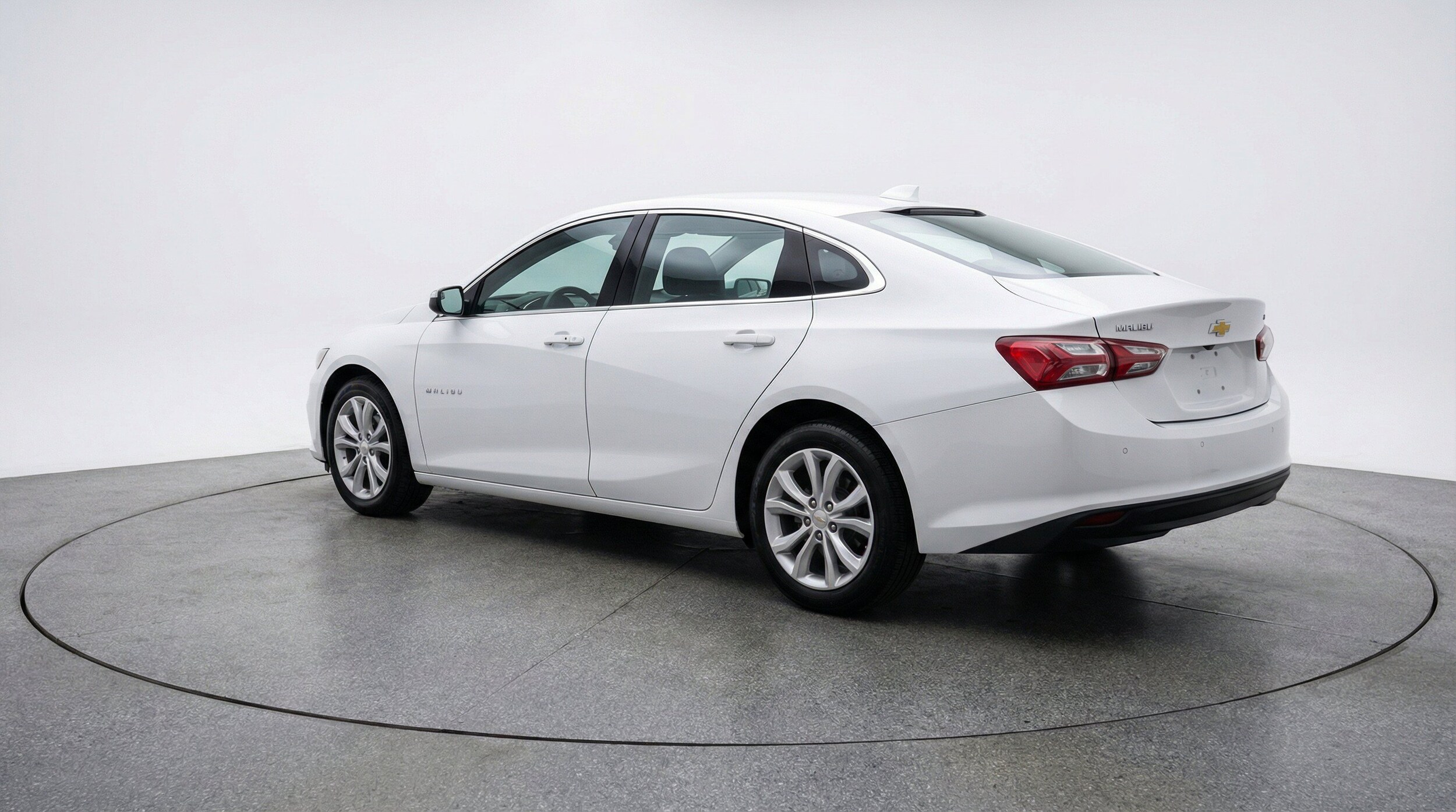 Thumbnail: 2024 Chevrolet Malibu - 6
