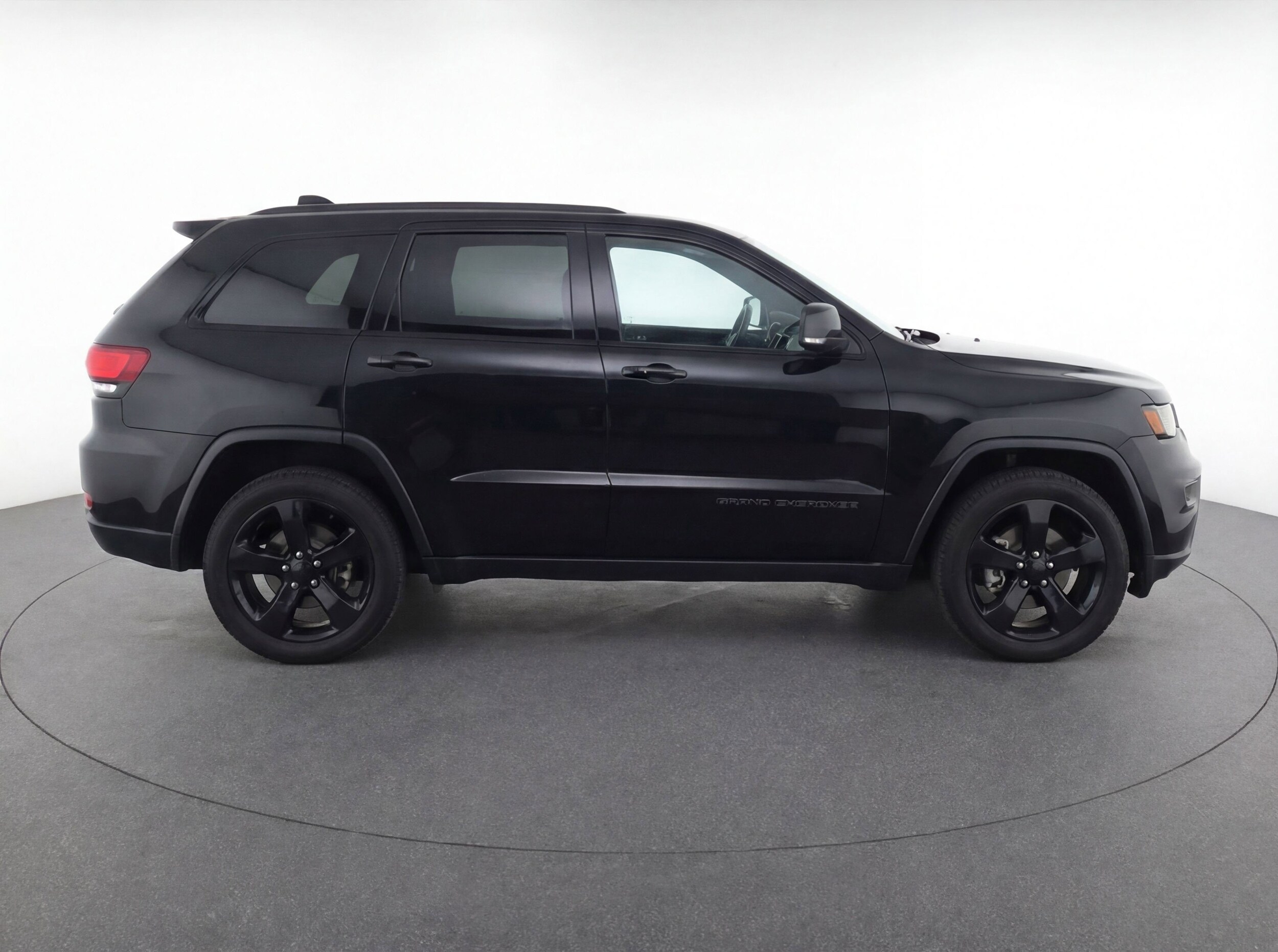 Thumbnail: 2023 Jeep Grand Cherokee - 11