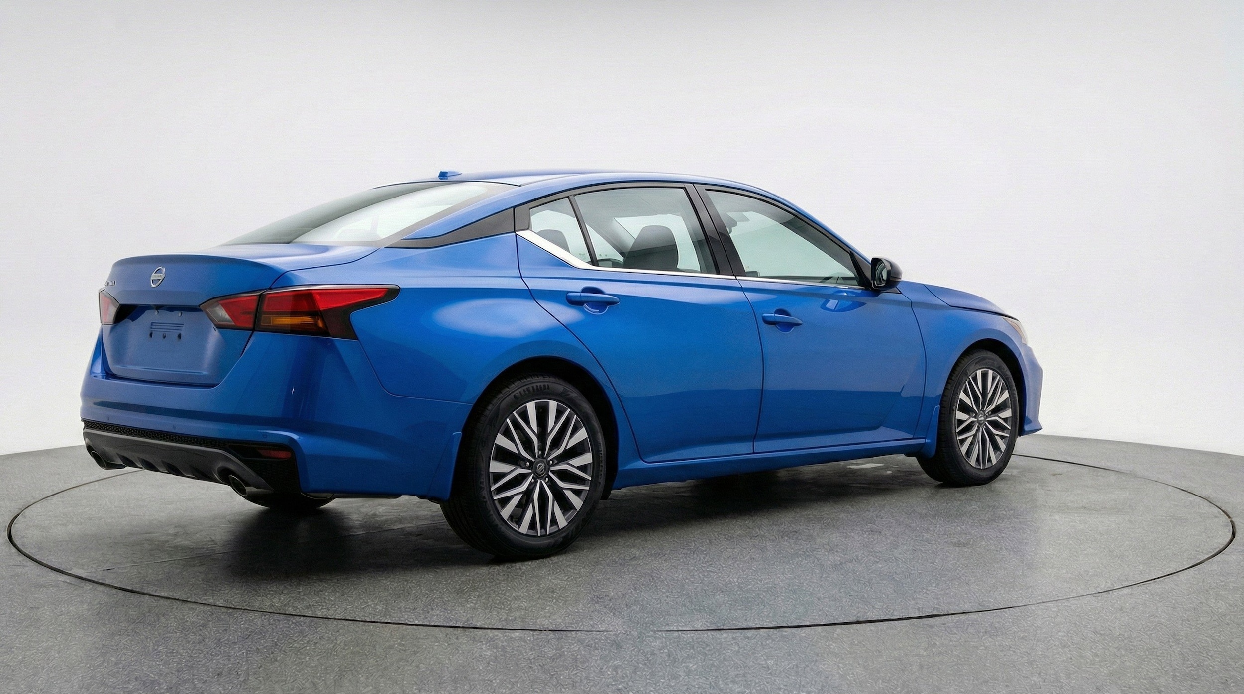 Thumbnail: 2025 Nissan Altima - 9