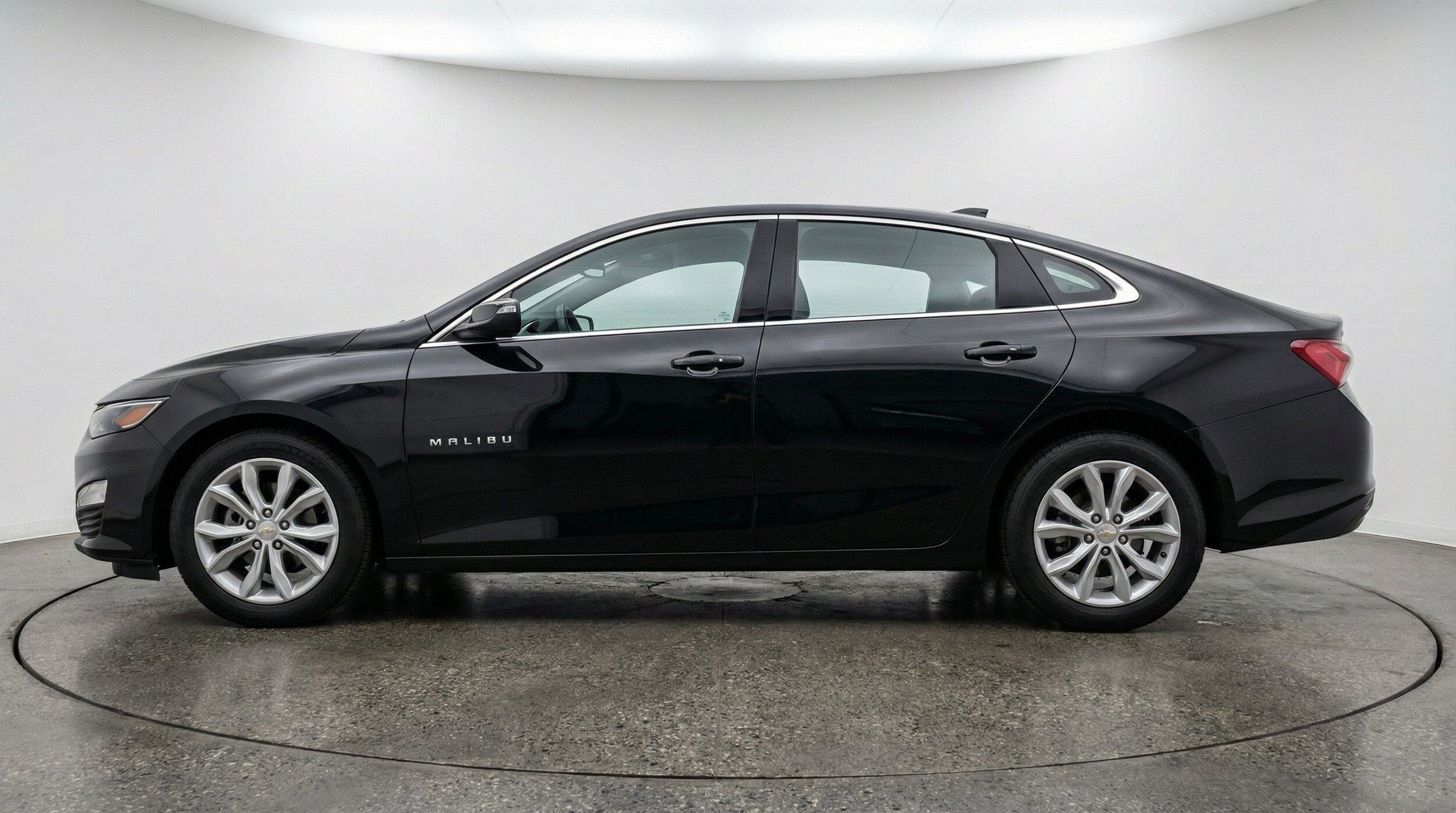 Thumbnail: 2024 Chevrolet Malibu - 5