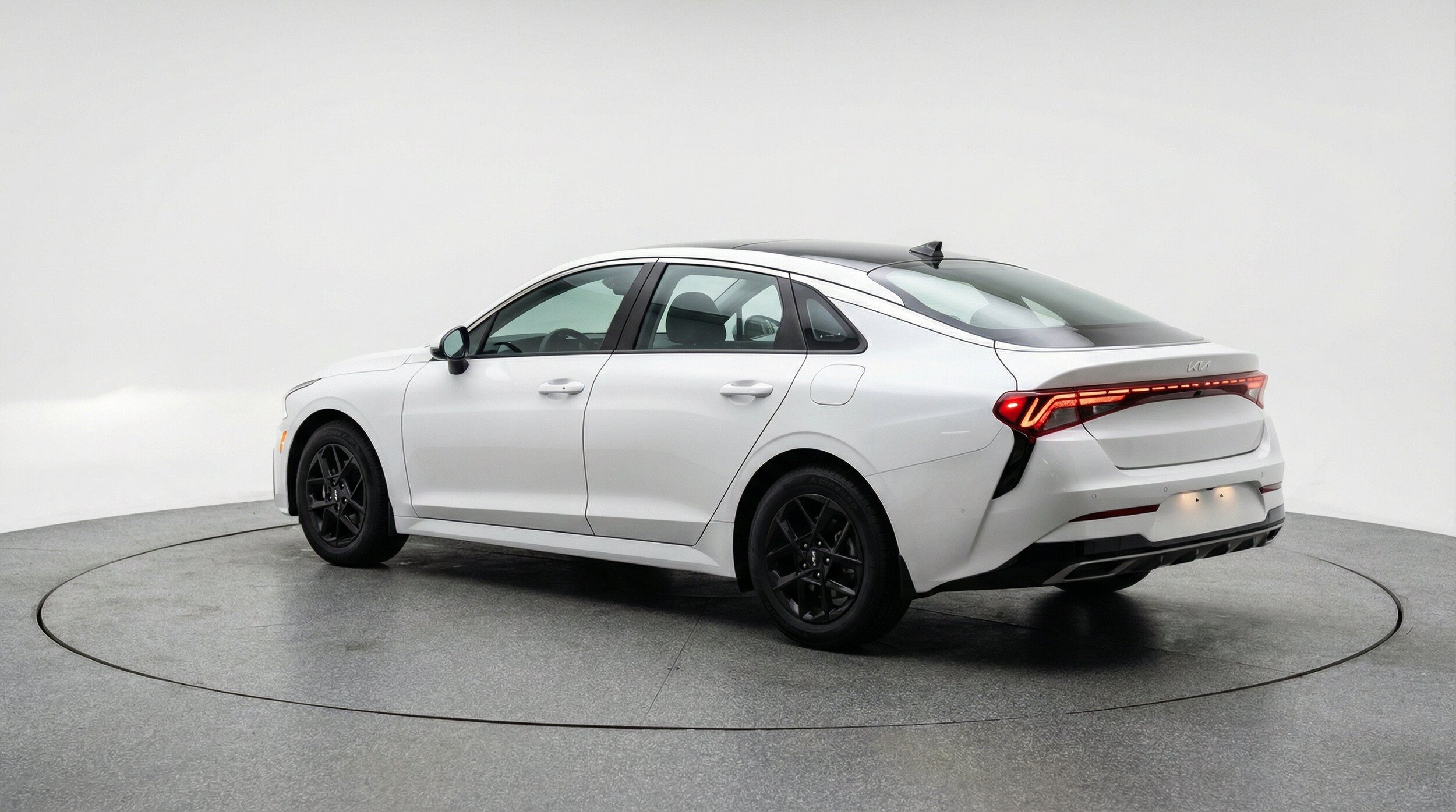 Thumbnail: 2025 Kia K5 - 6