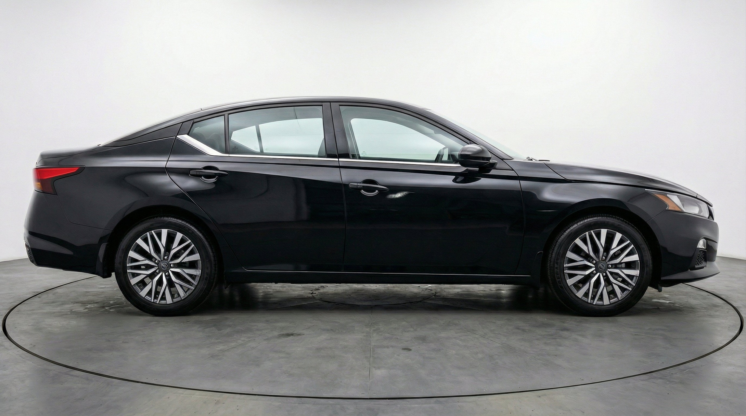 Thumbnail: 2025 Nissan Altima - 11