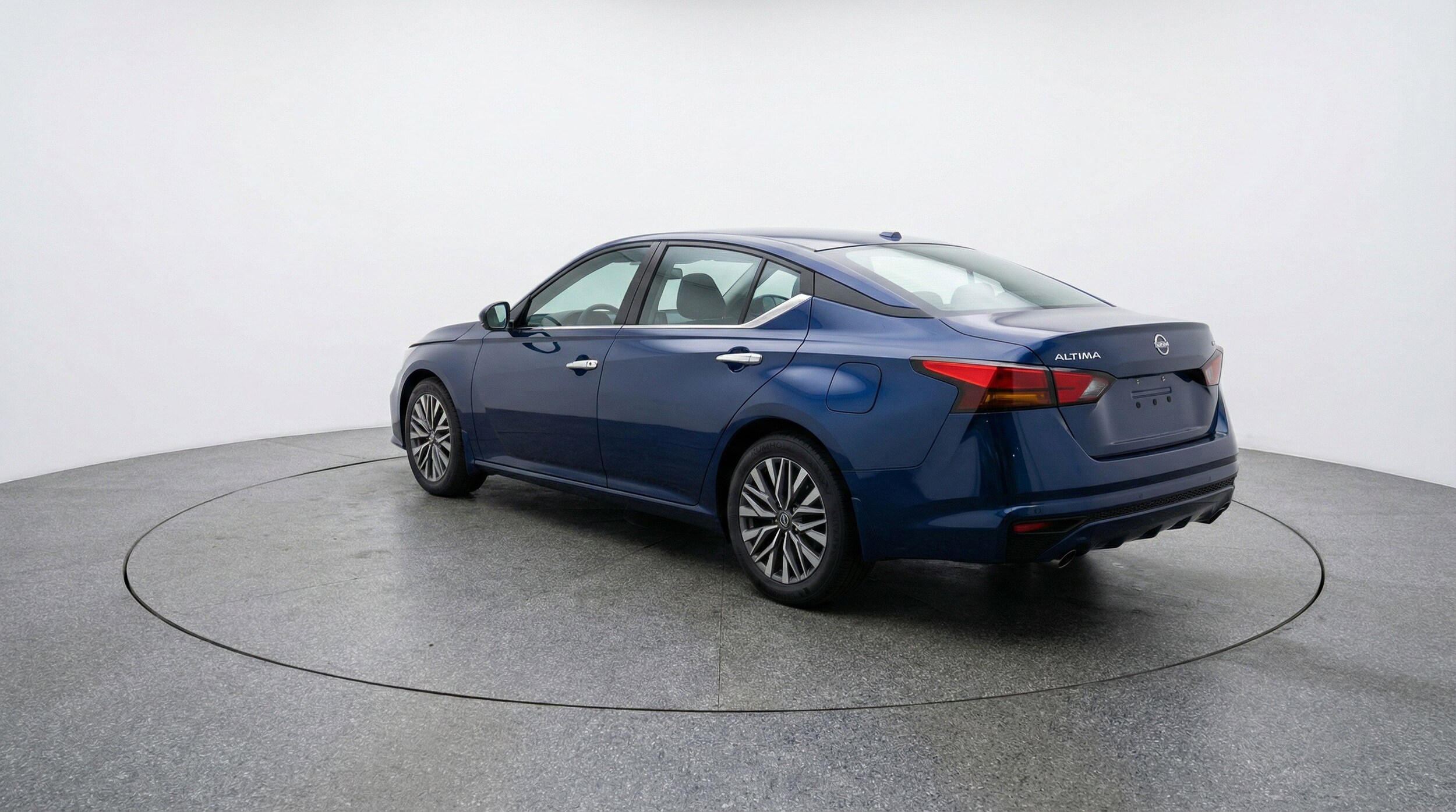 Thumbnail: 2025 Nissan Altima - 6