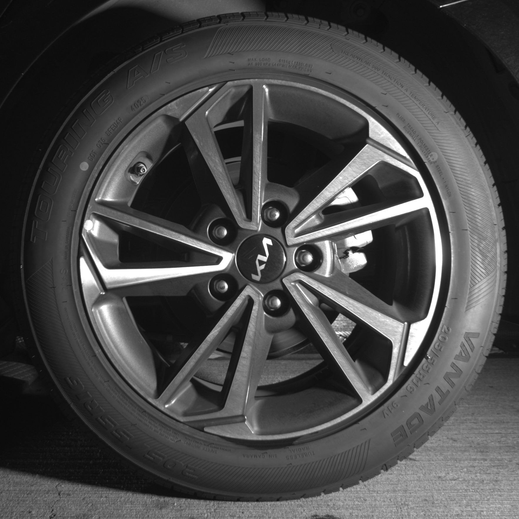 Thumbnail: 2024 Kia Forte - 19