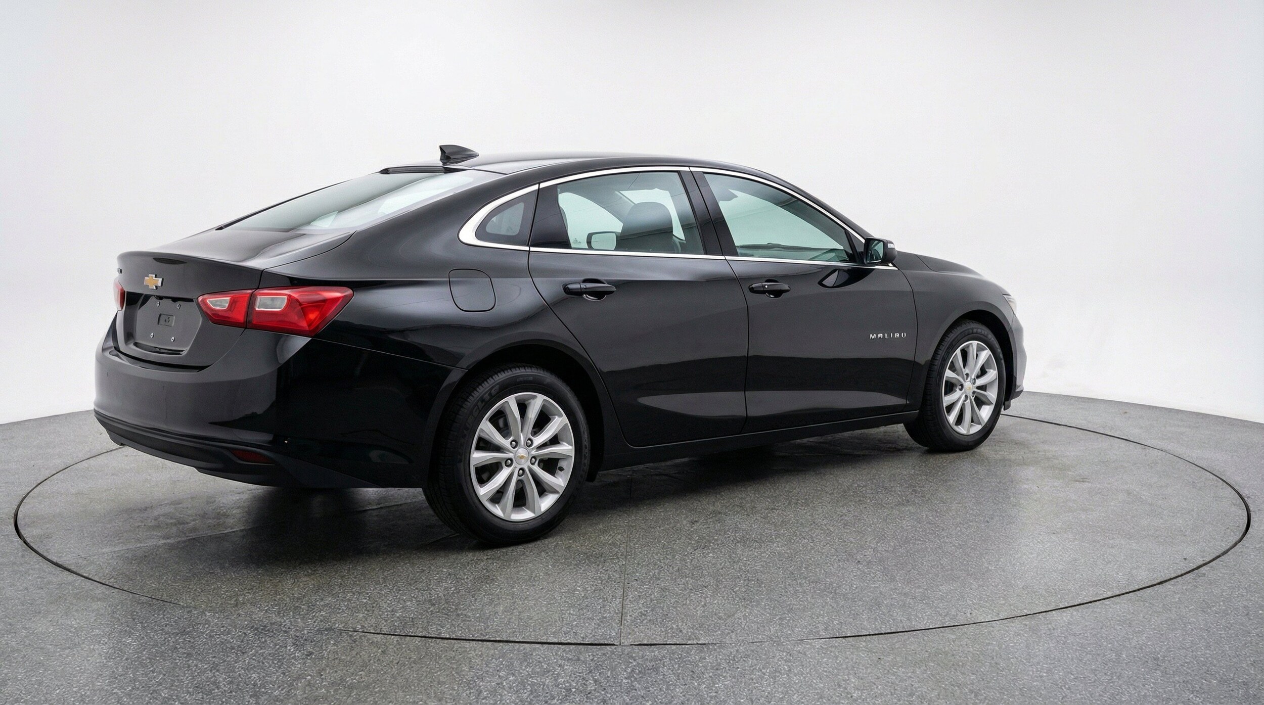 Thumbnail: 2024 Chevrolet Malibu - 9