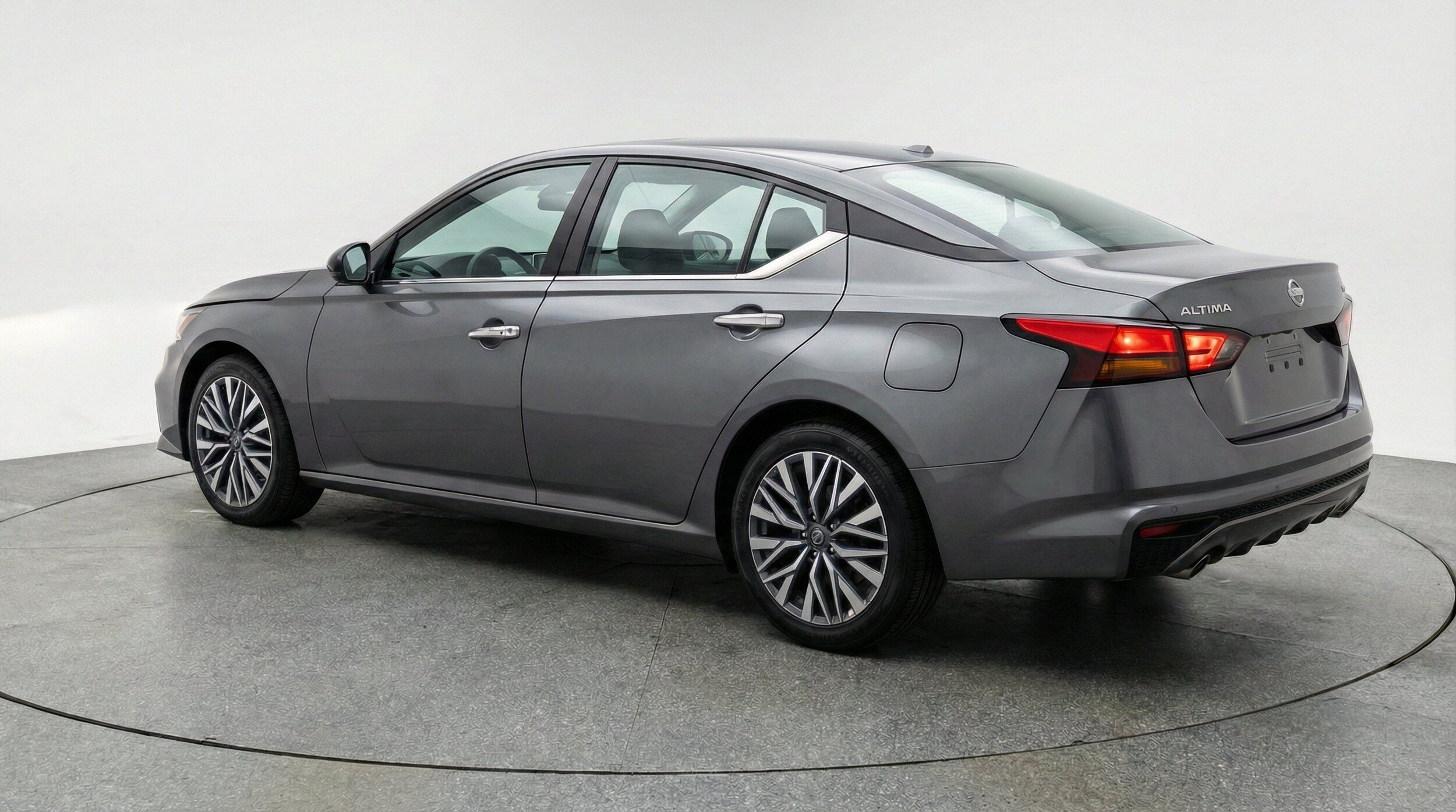 Thumbnail: 2025 Nissan Altima - 6