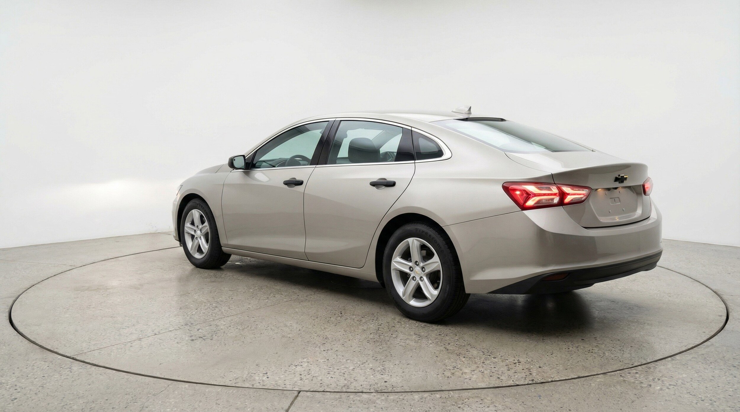 Thumbnail: 2024 Chevrolet Malibu - 6