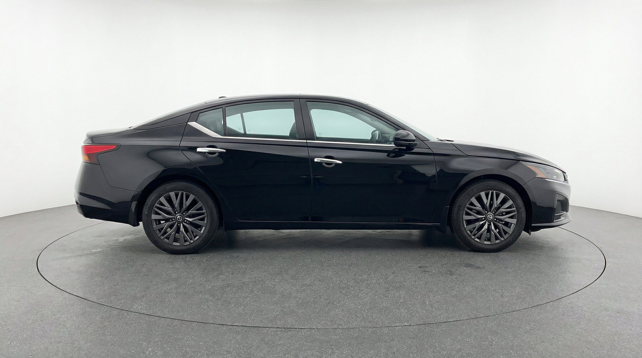 Thumbnail: 2025 Nissan Altima - 11