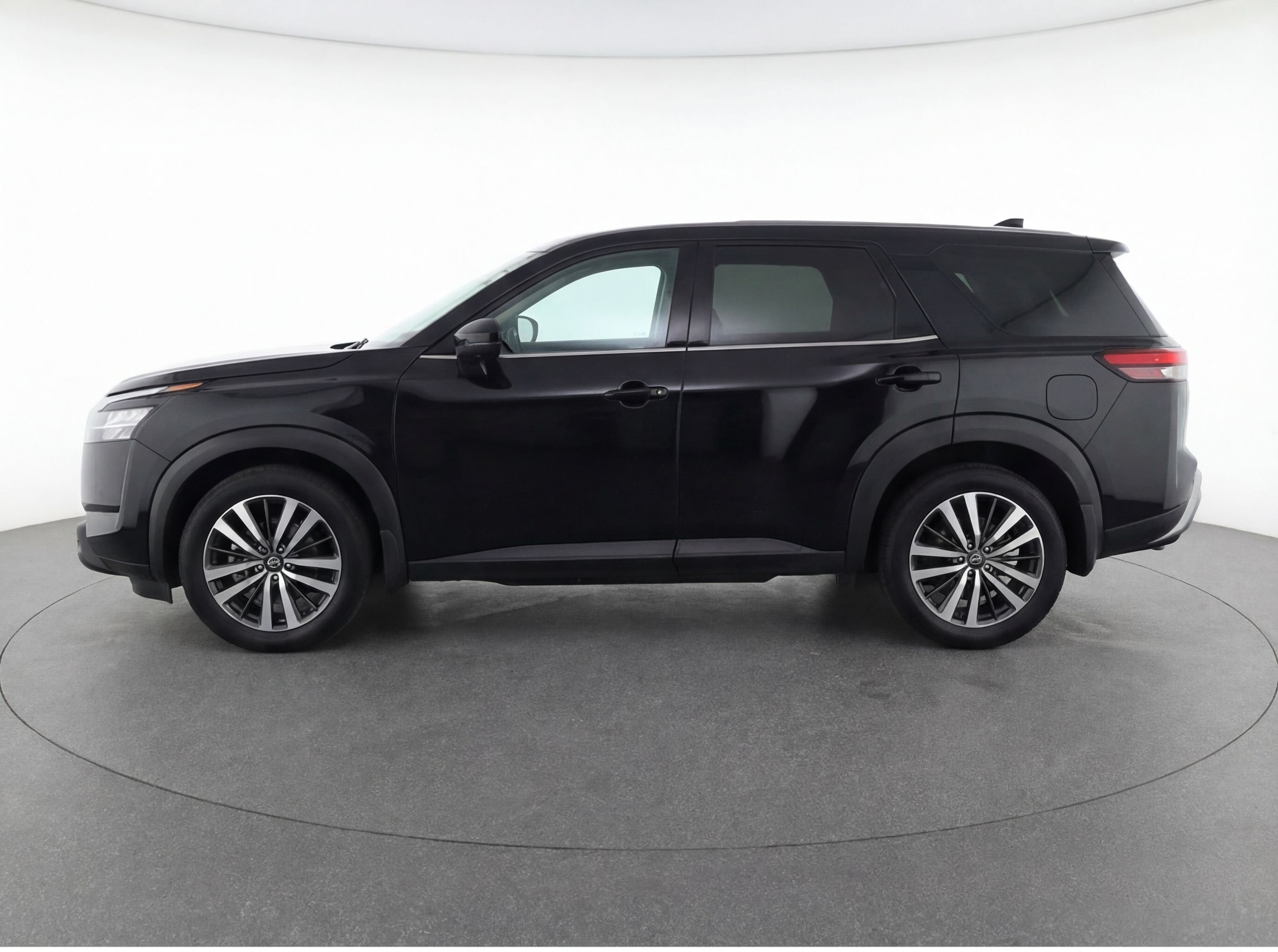 Thumbnail: 2024 Nissan Kicks - 5