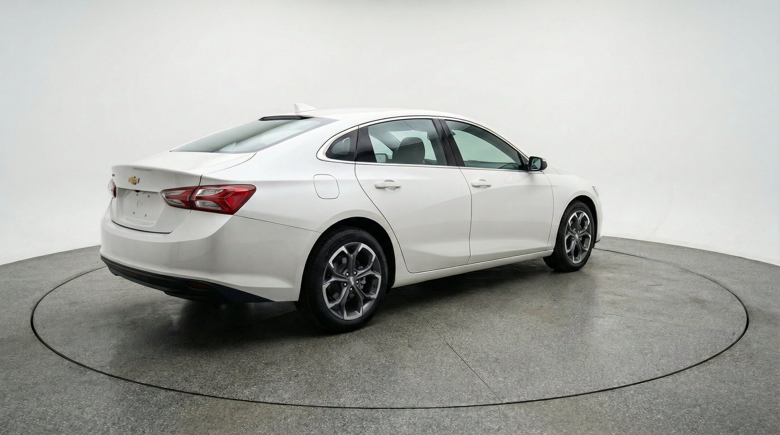Thumbnail: 2024 Chevrolet Malibu - 9