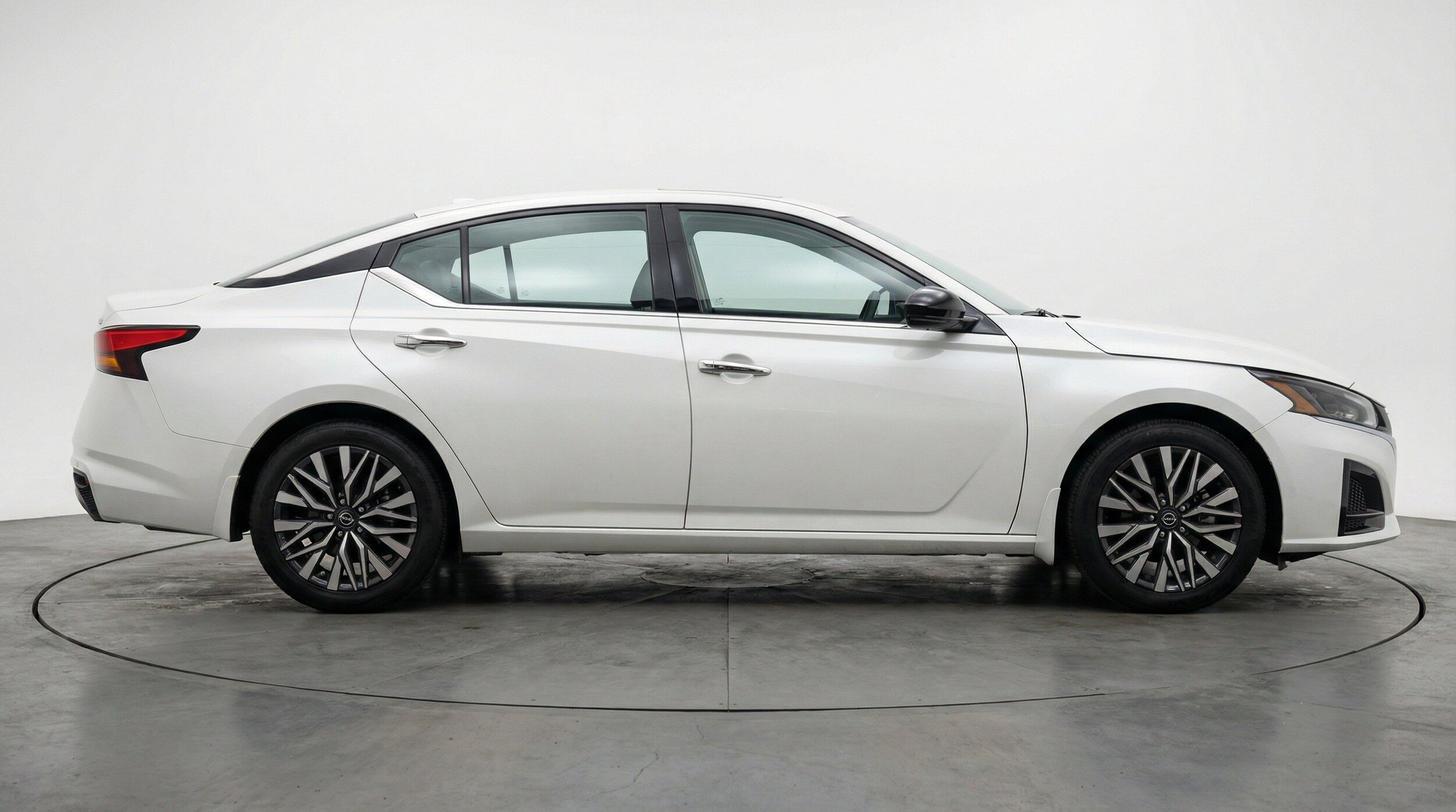 Thumbnail: 2025 Nissan Altima - 11