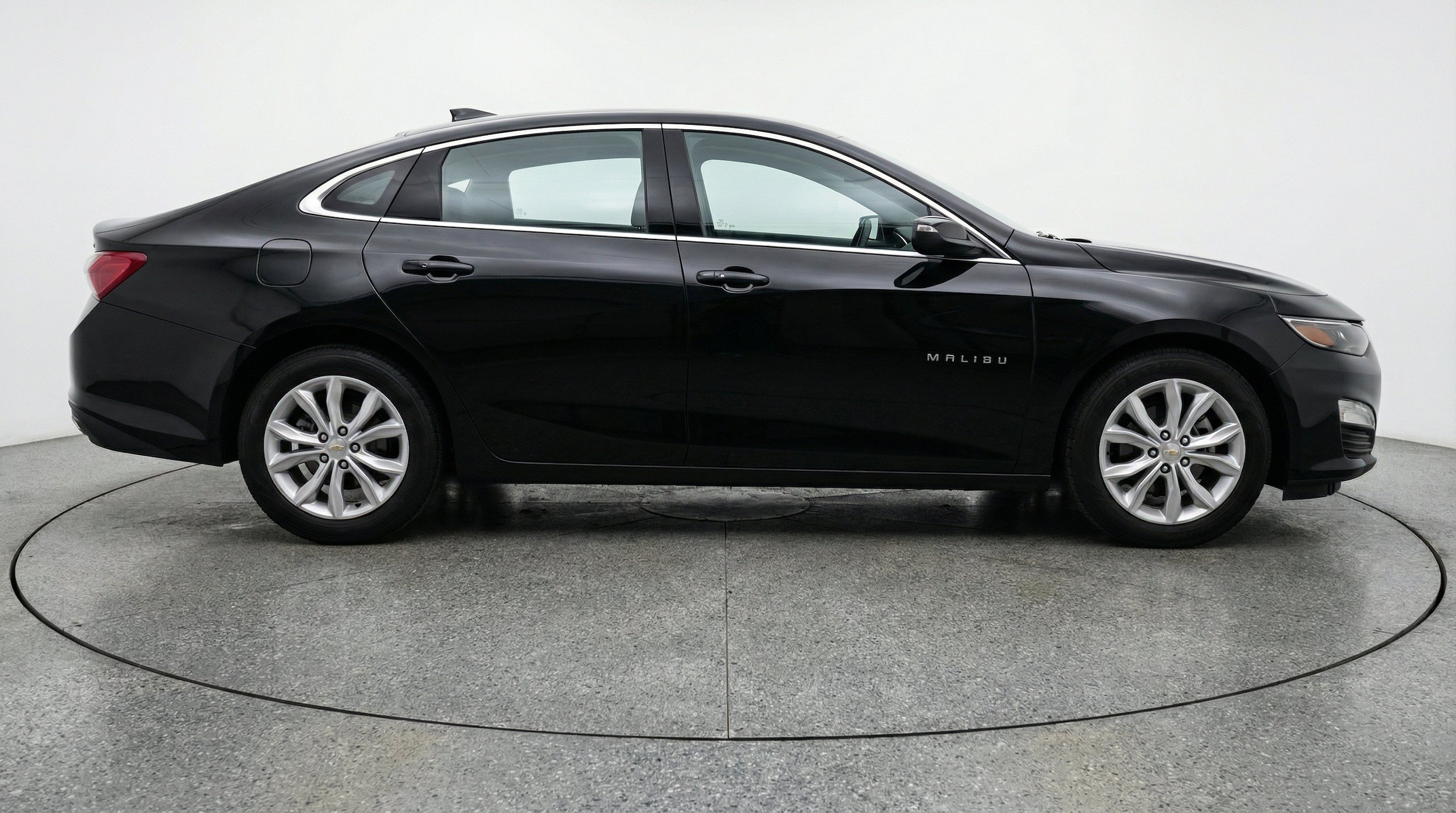 Thumbnail: 2024 Chevrolet Malibu - 11