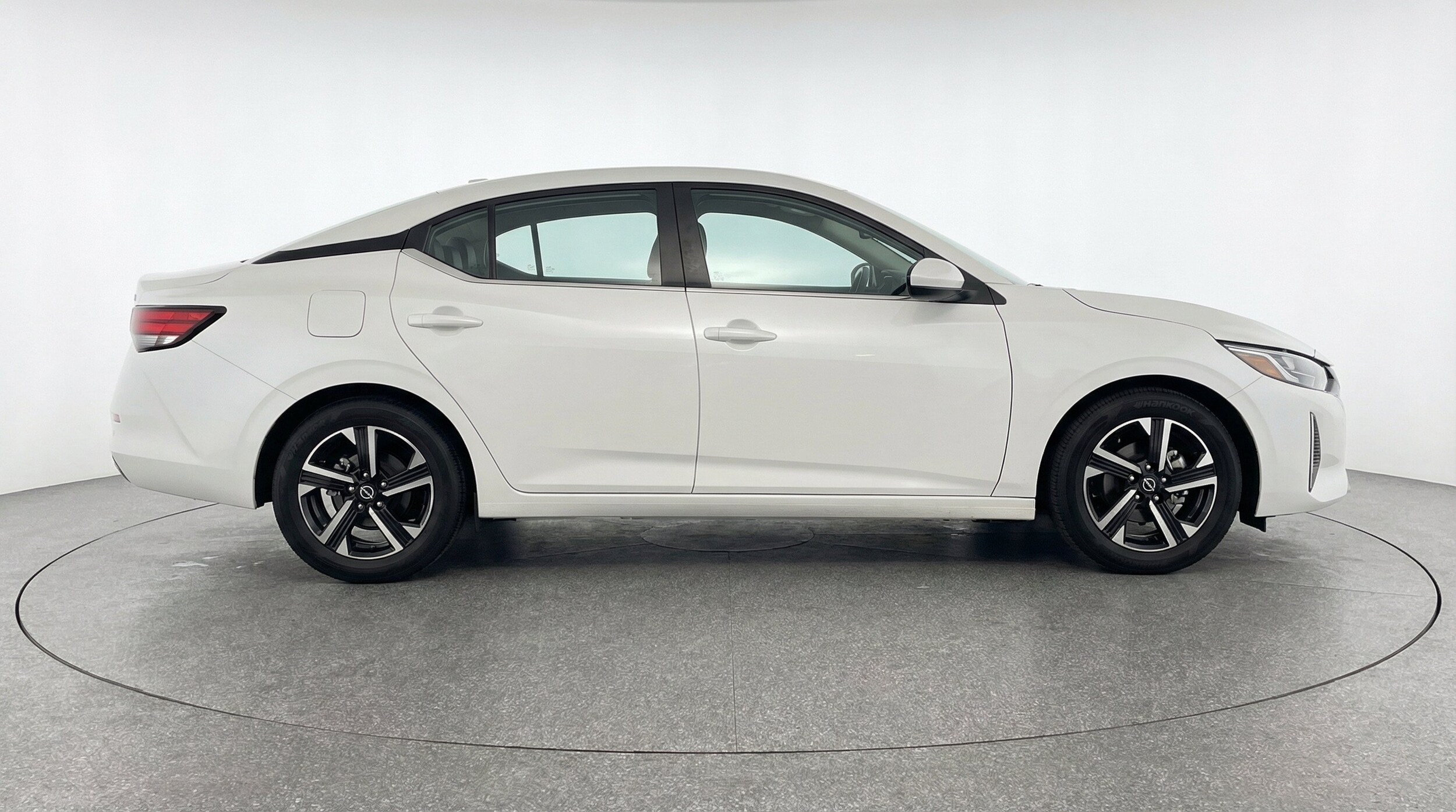 Thumbnail: 2025 Nissan Sentra - 11