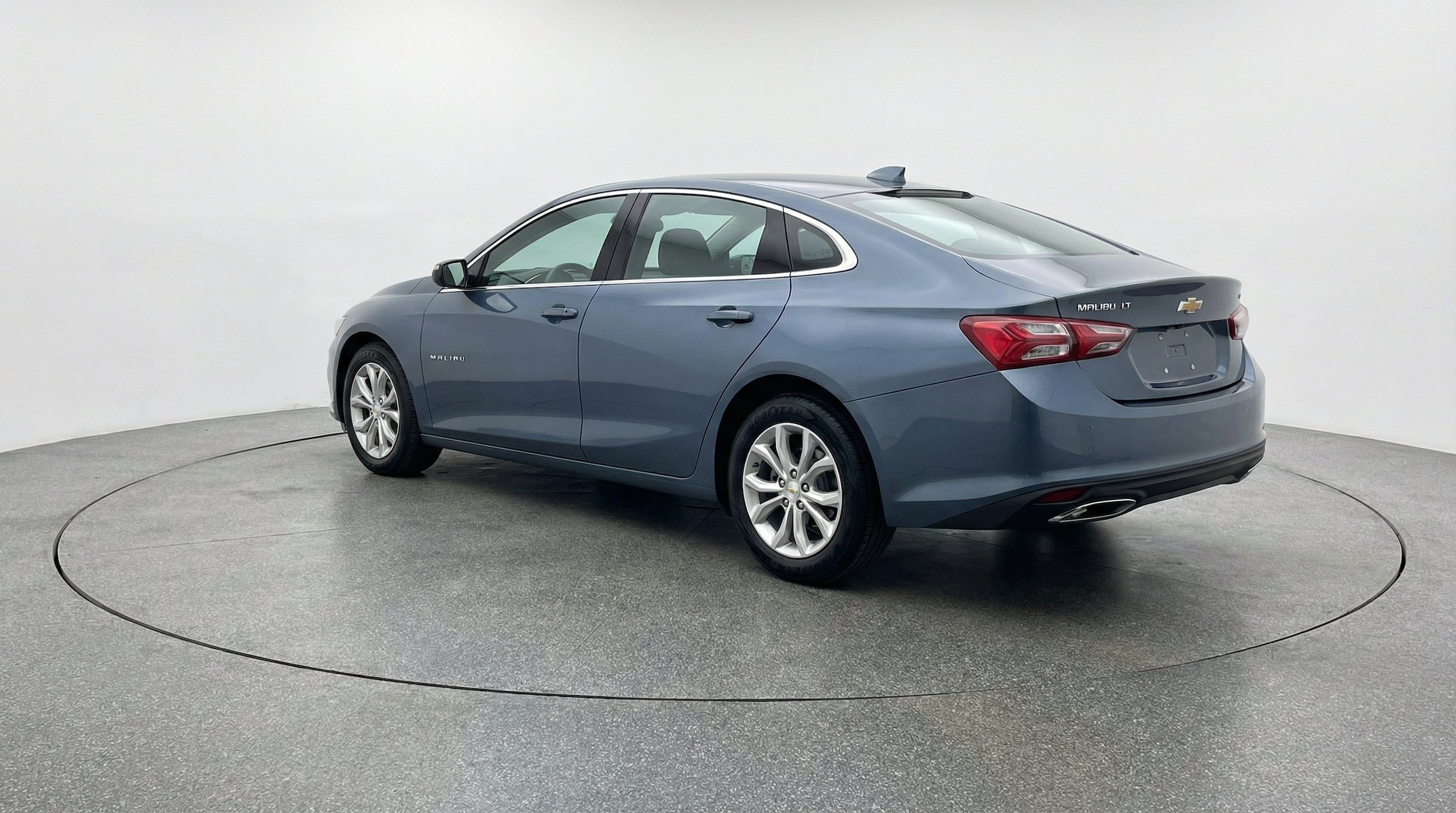 Thumbnail: 2024 Chevrolet Malibu - 6