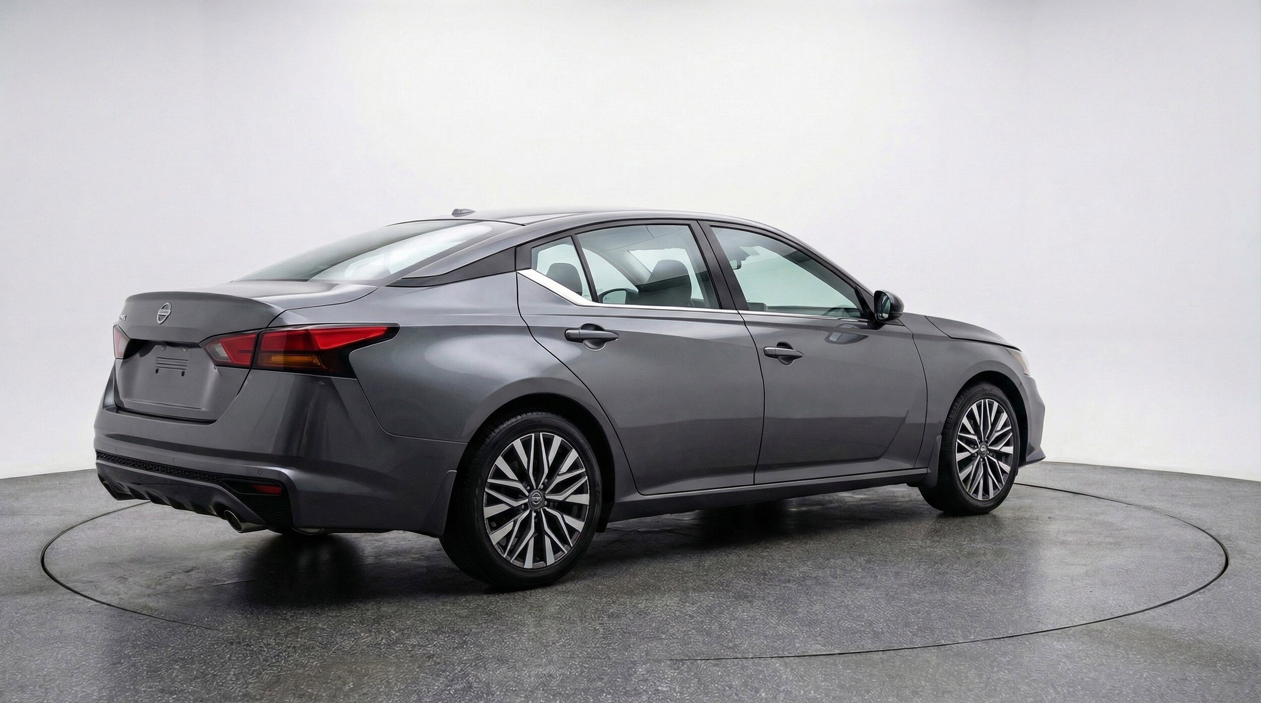 Thumbnail: 2025 Nissan Altima - 9