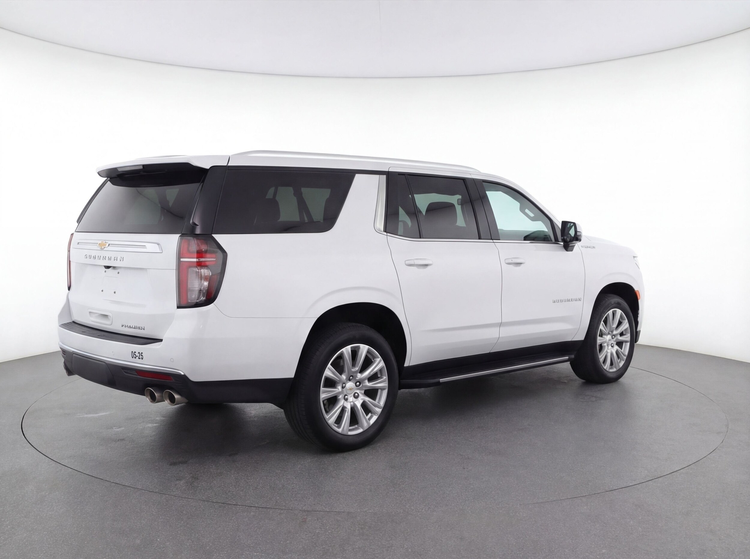 Thumbnail: 2023 Chevrolet Suburban - 9