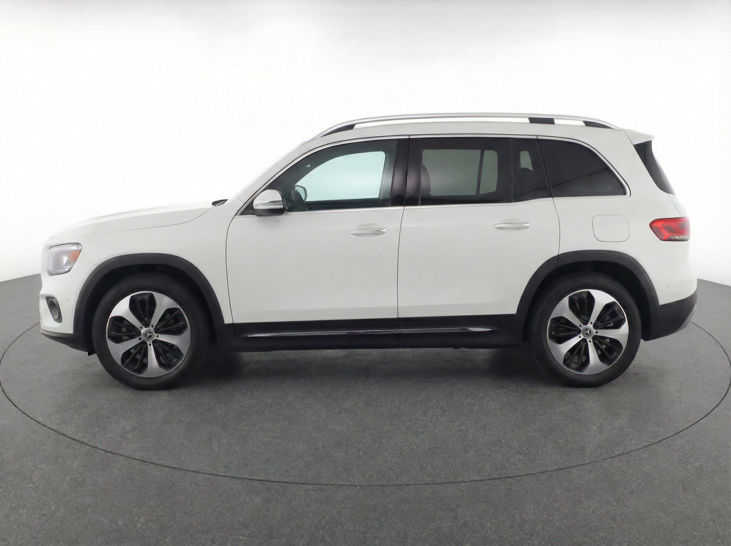Thumbnail: 2025 Mercedes-Benz GLB - 5
