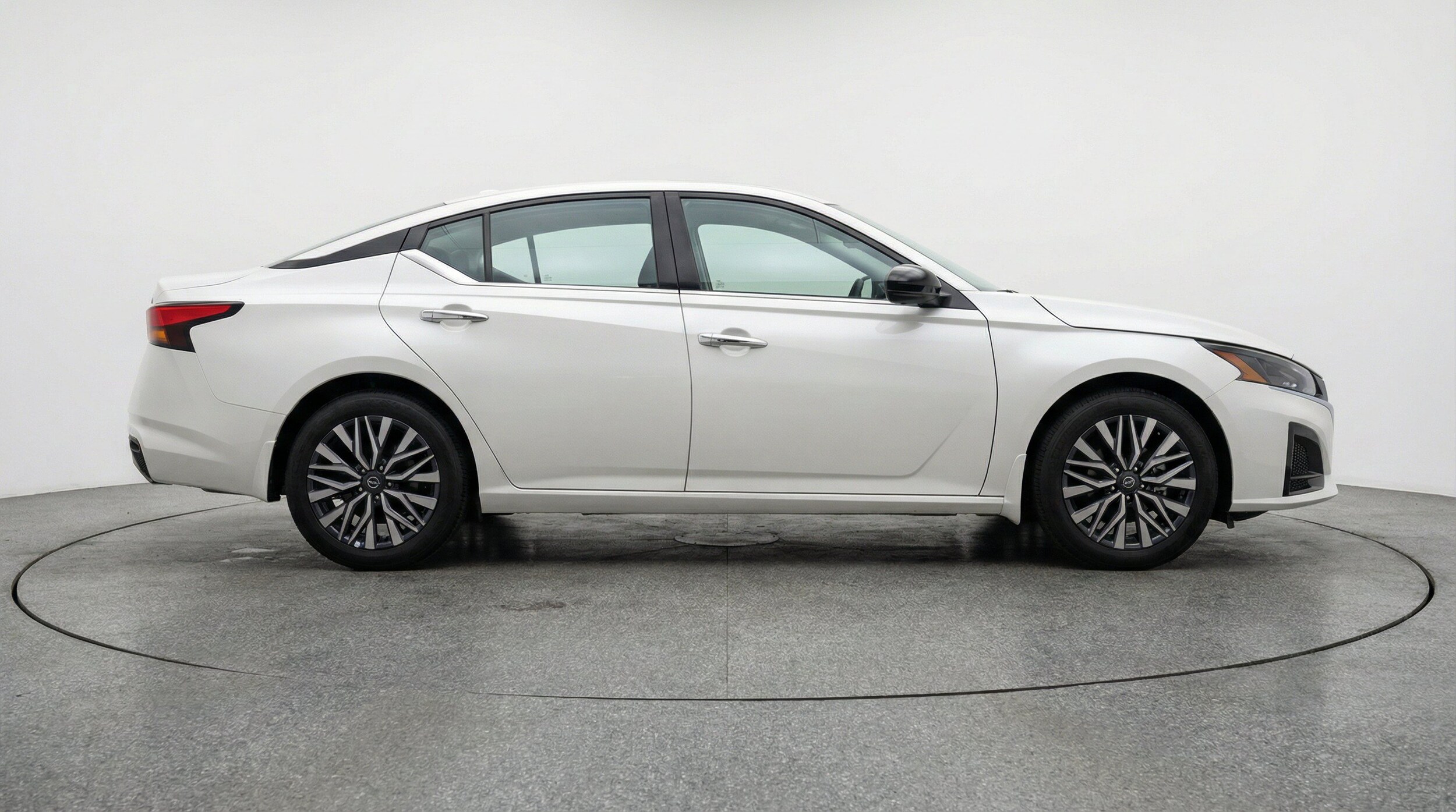 Thumbnail: 2025 Nissan Altima - 11