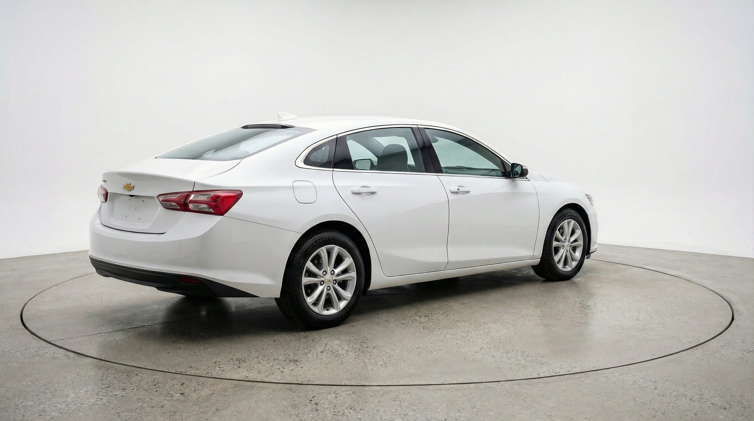 Thumbnail: 2024 Chevrolet Malibu - 9