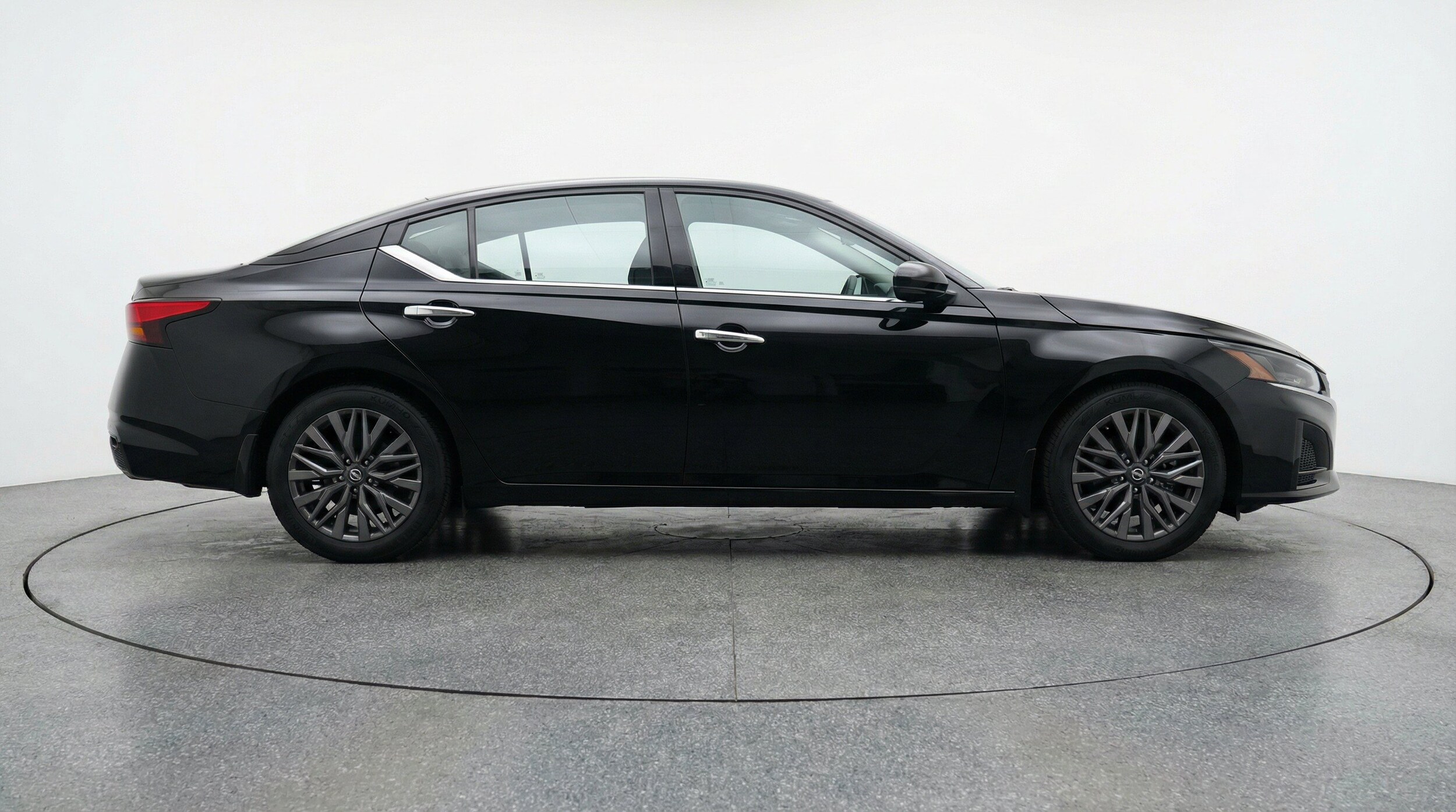 Thumbnail: 2025 Nissan Altima - 11