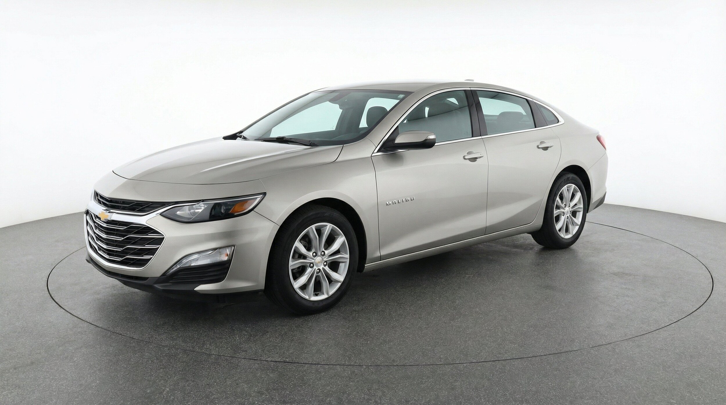 Thumbnail: 2024 Chevrolet Malibu - 3