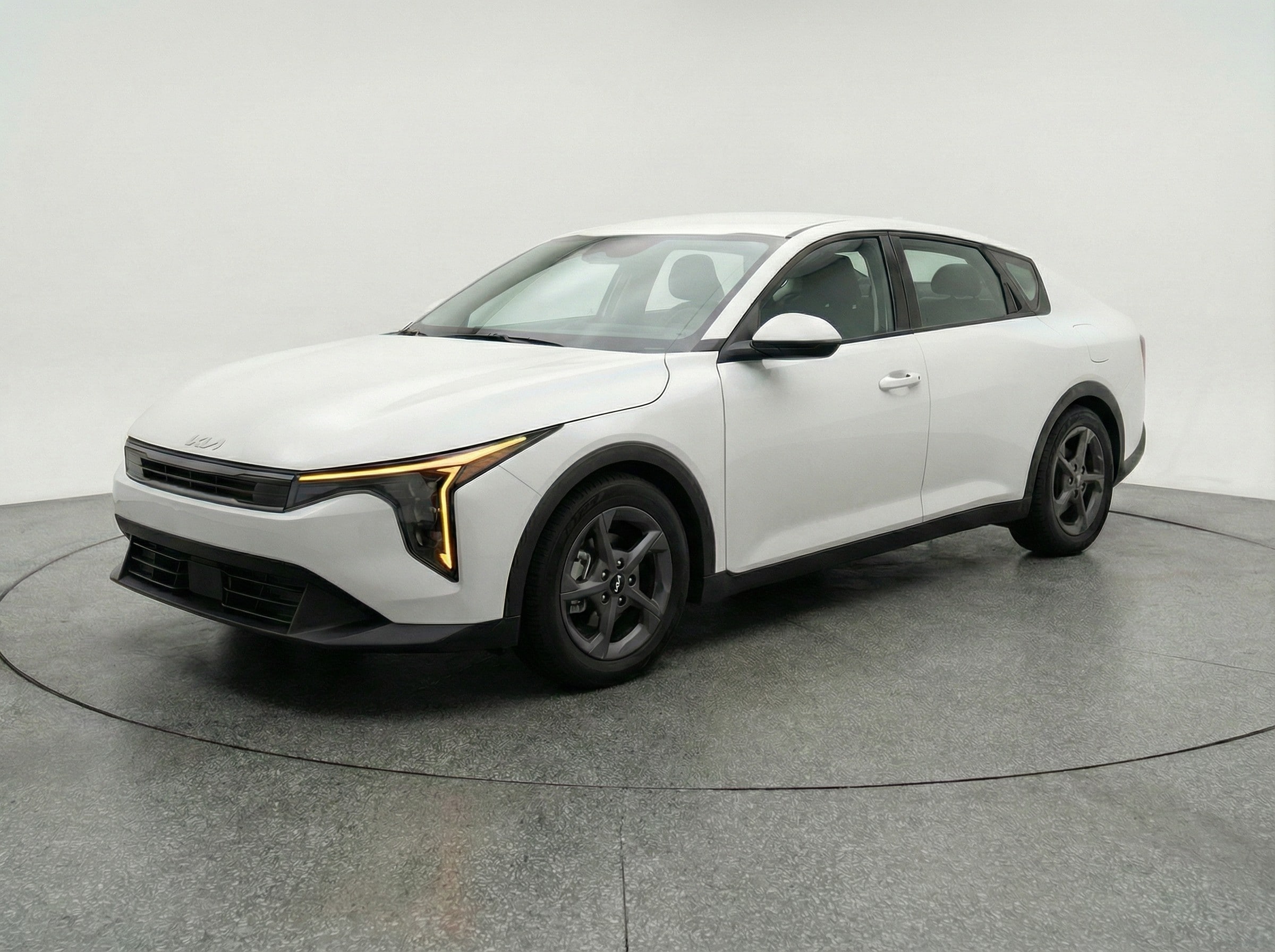 Thumbnail: 2025 Kia K4 - 3