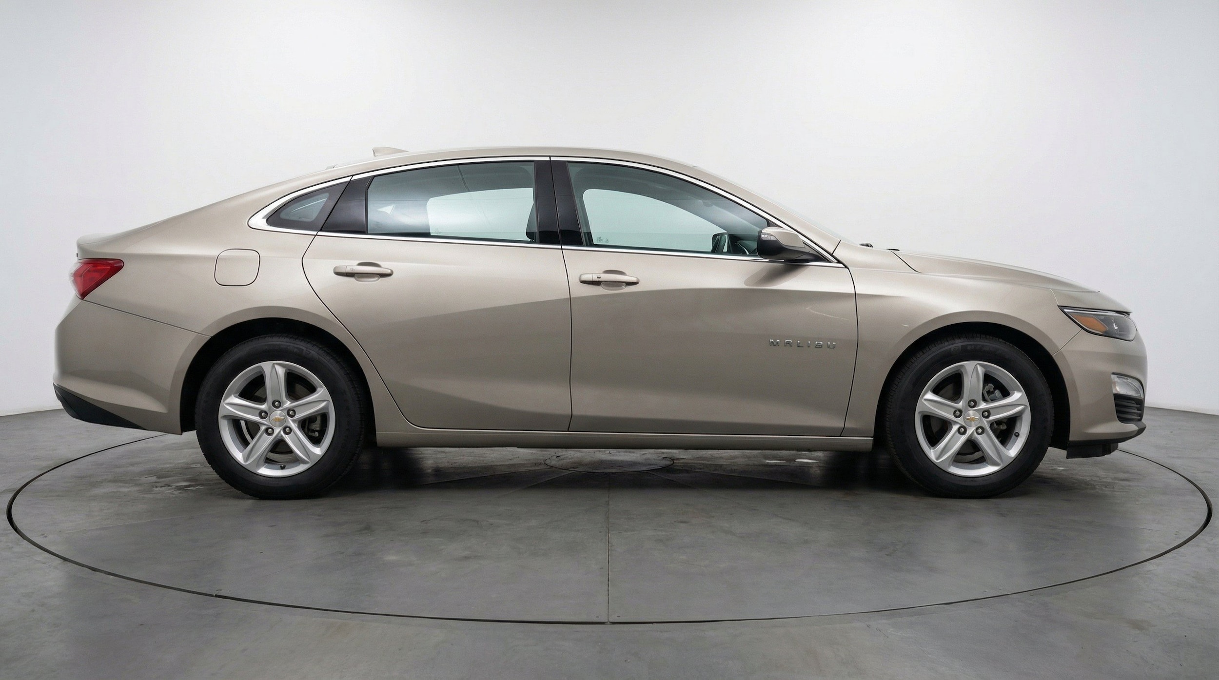 Thumbnail: 2024 Chevrolet Malibu - 10