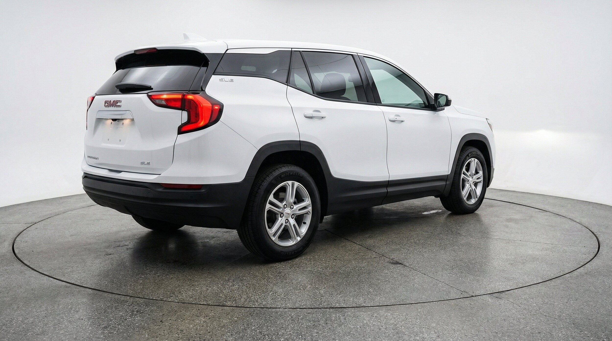 2024 GMC Terrain SLE - Photo 9