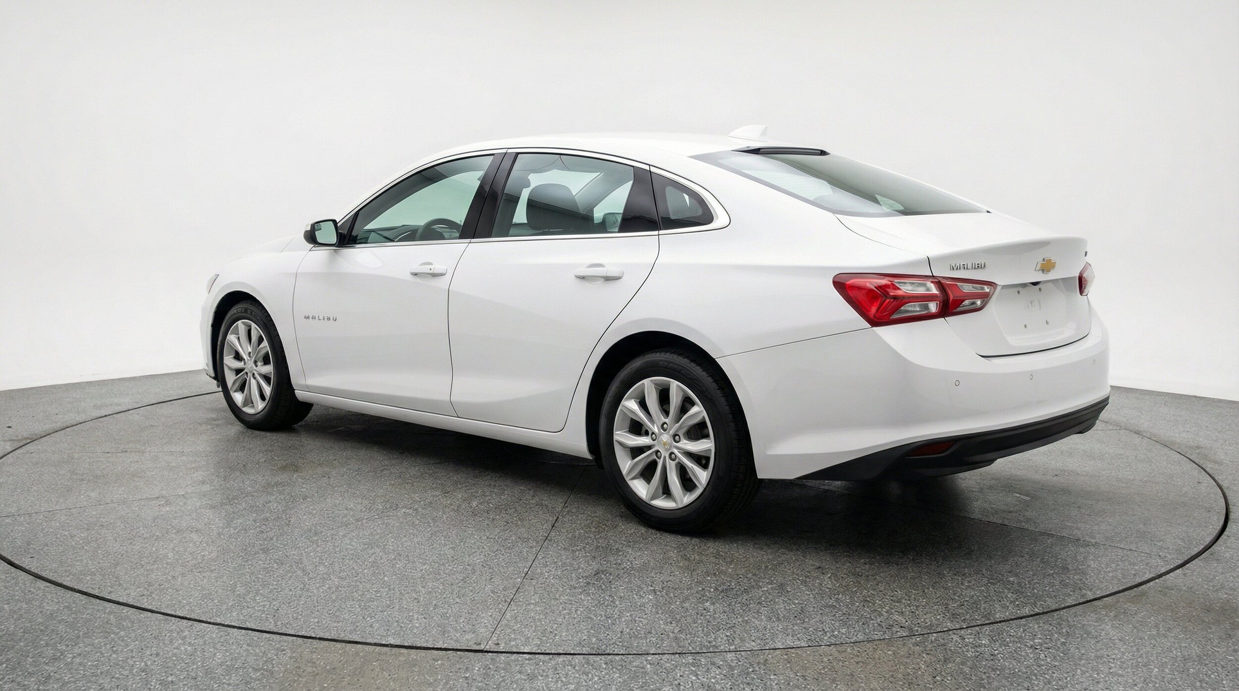 Thumbnail: 2024 Chevrolet Malibu - 6