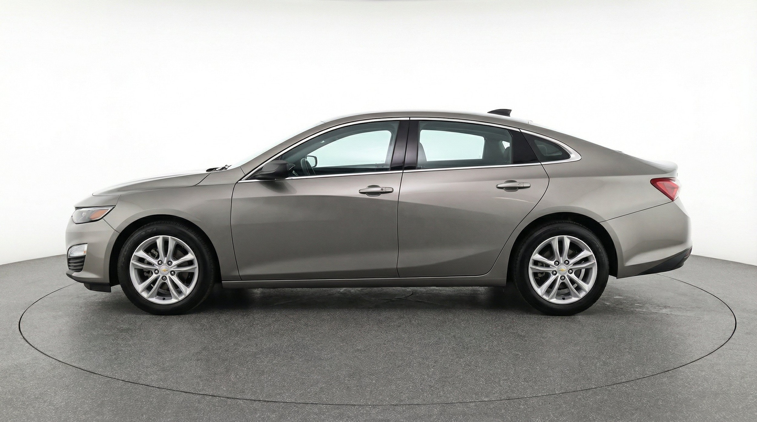 Thumbnail: 2024 Chevrolet Malibu - 5
