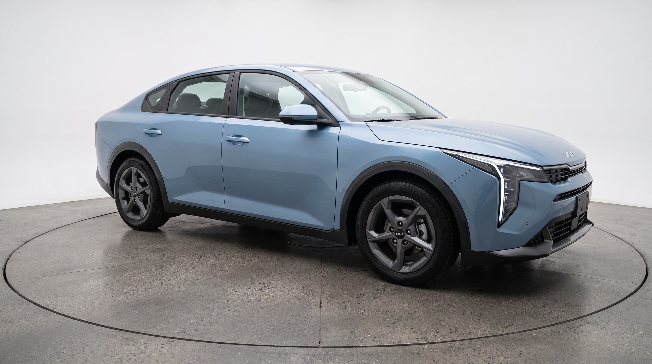 Thumbnail: 2026 Kia K4 - 1