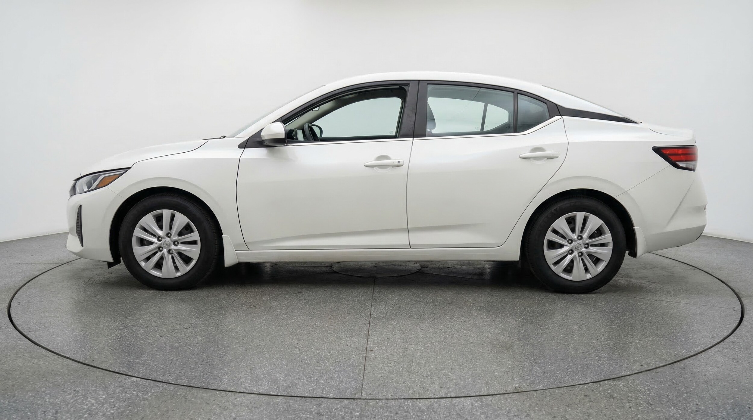 Thumbnail: 2025 Nissan Sentra - 4